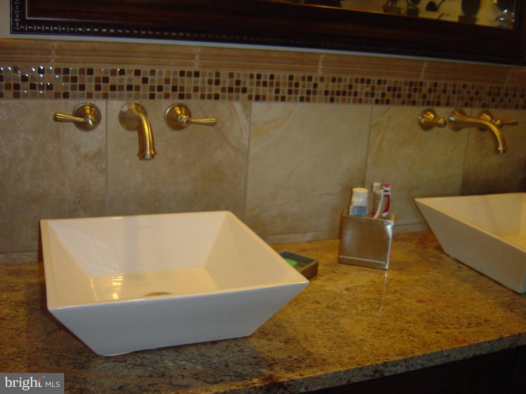 EAGLE RIDGE - Residential