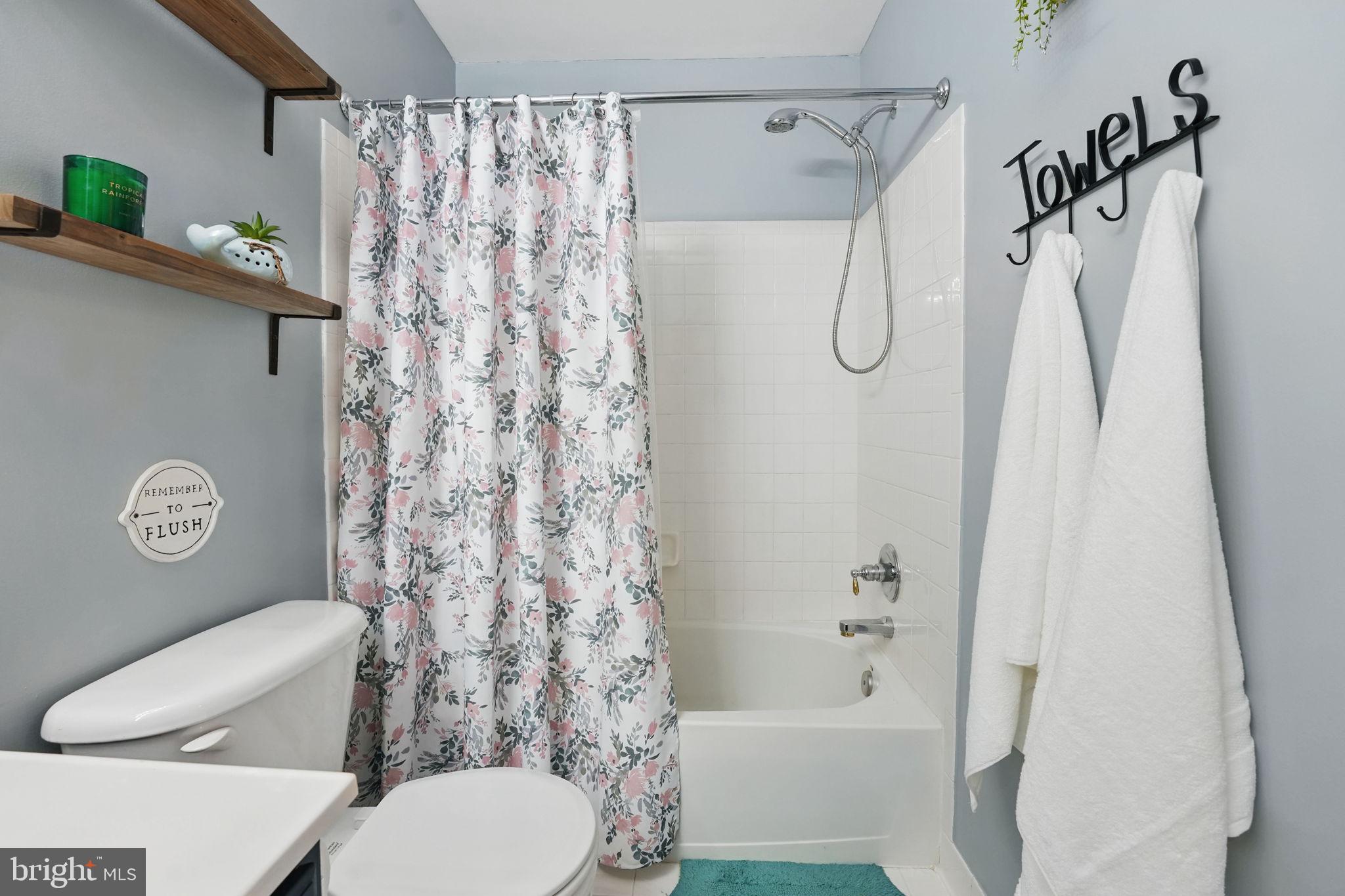 SPRING LAKES - Residential