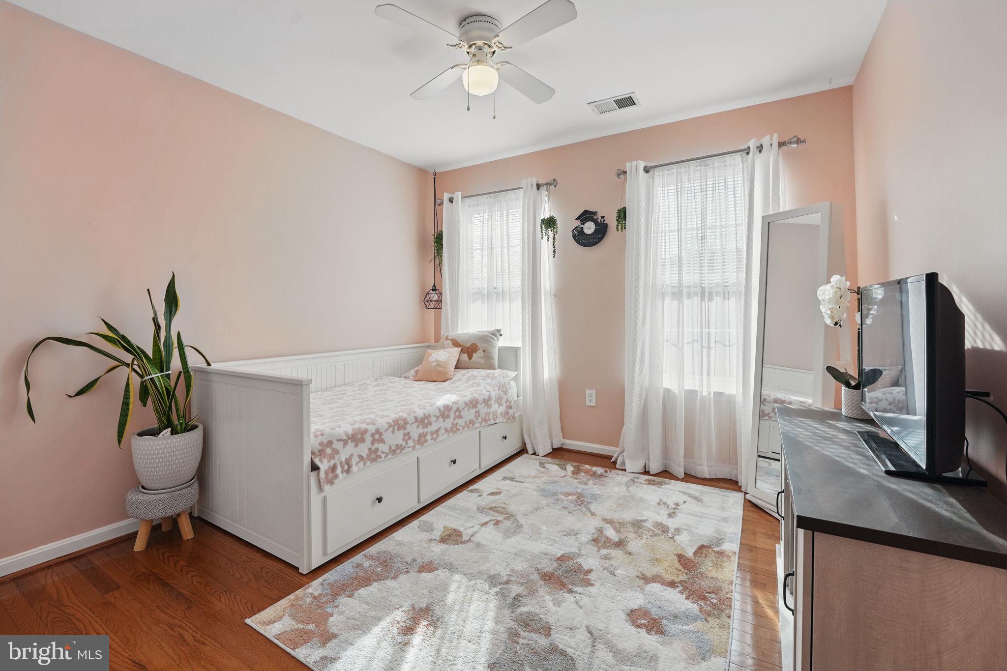 SPRING LAKES - Residential