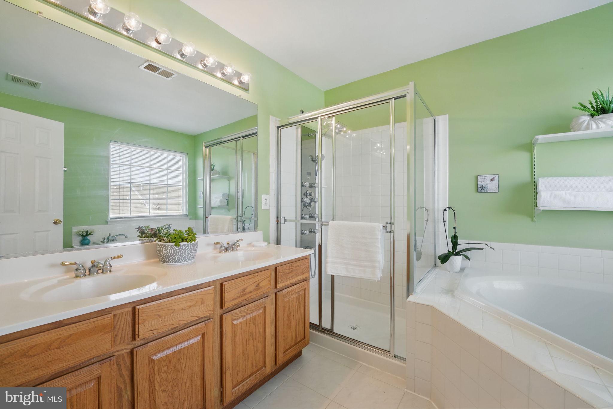 SPRING LAKES - Residential