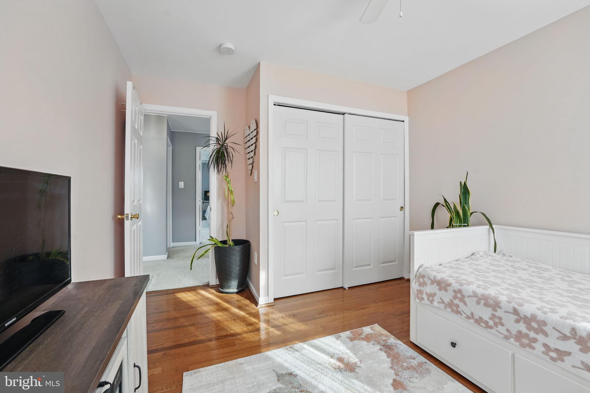 SPRING LAKES - Residential