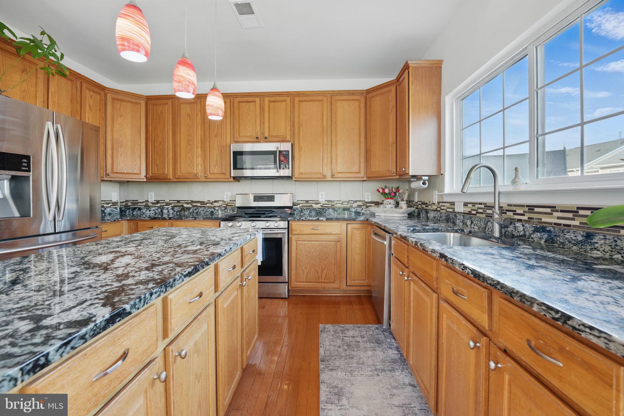 SPRING LAKES - Residential