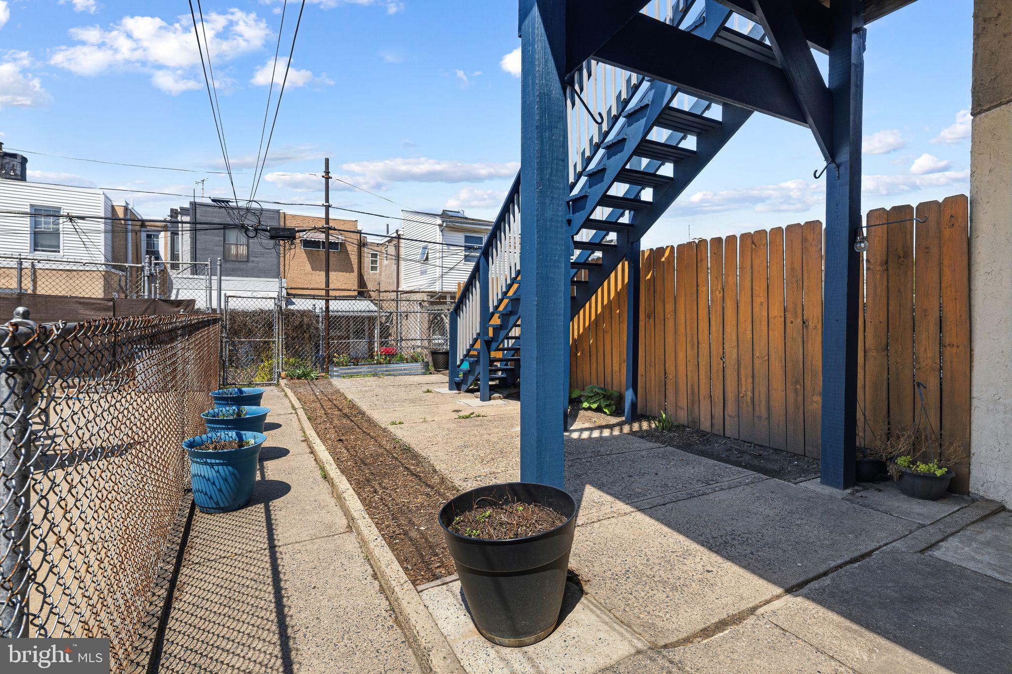 PORT RICHMOND - Residential