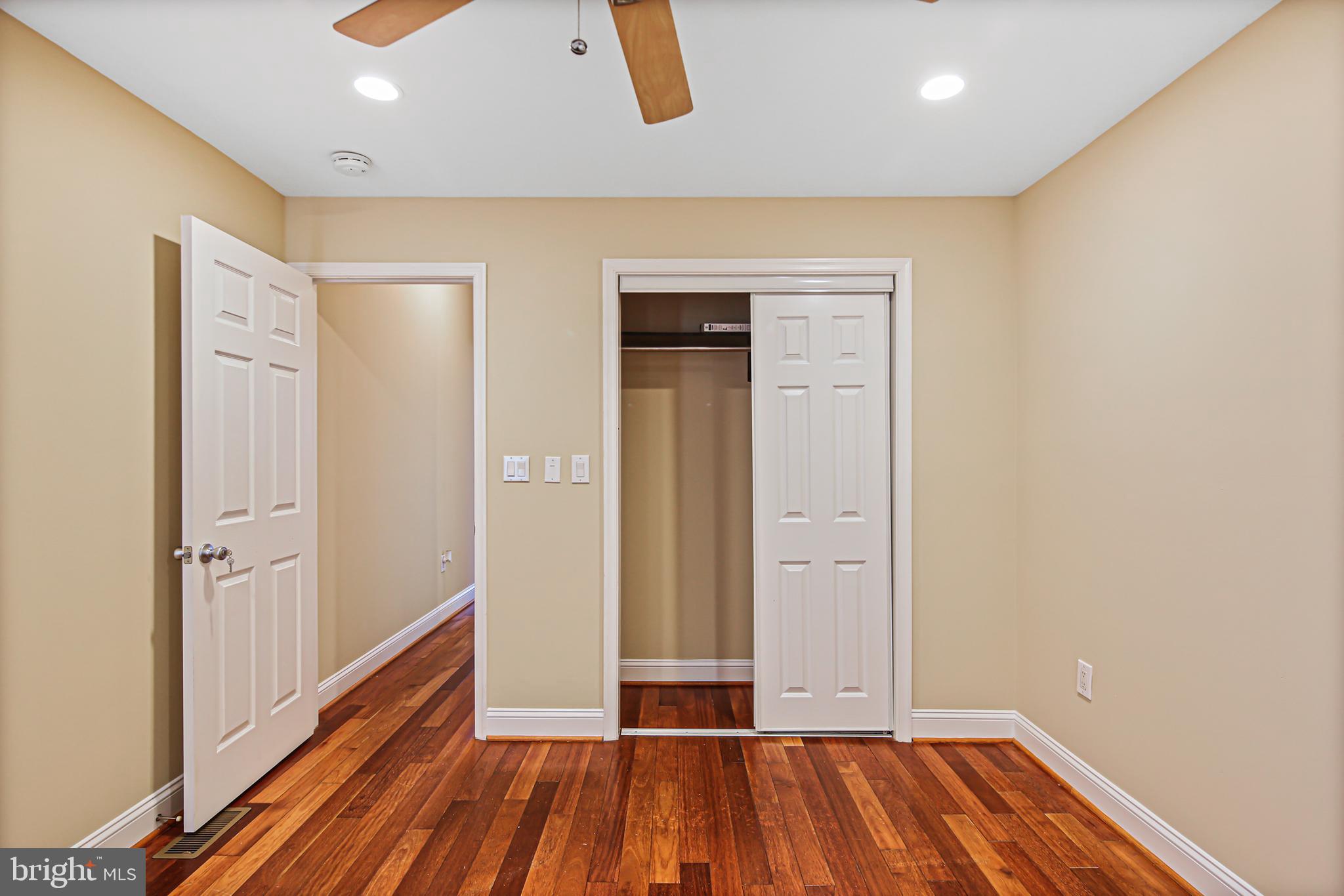 WASHINGTON VILLAGE - Residential