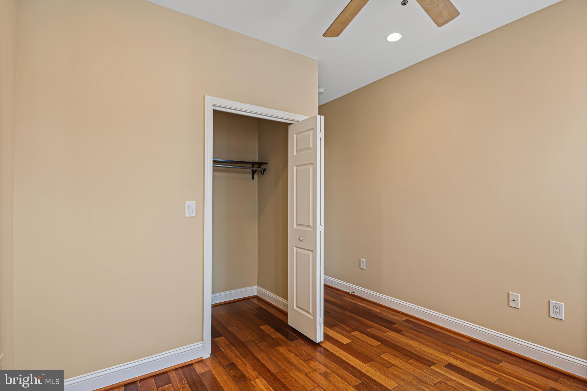 WASHINGTON VILLAGE - Residential