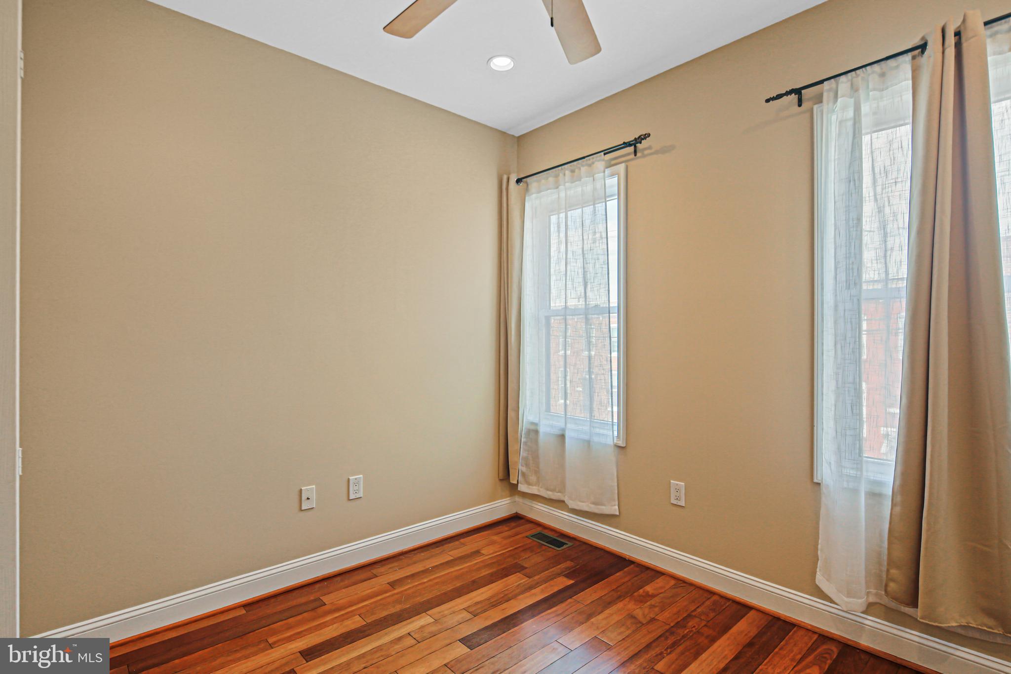 WASHINGTON VILLAGE - Residential