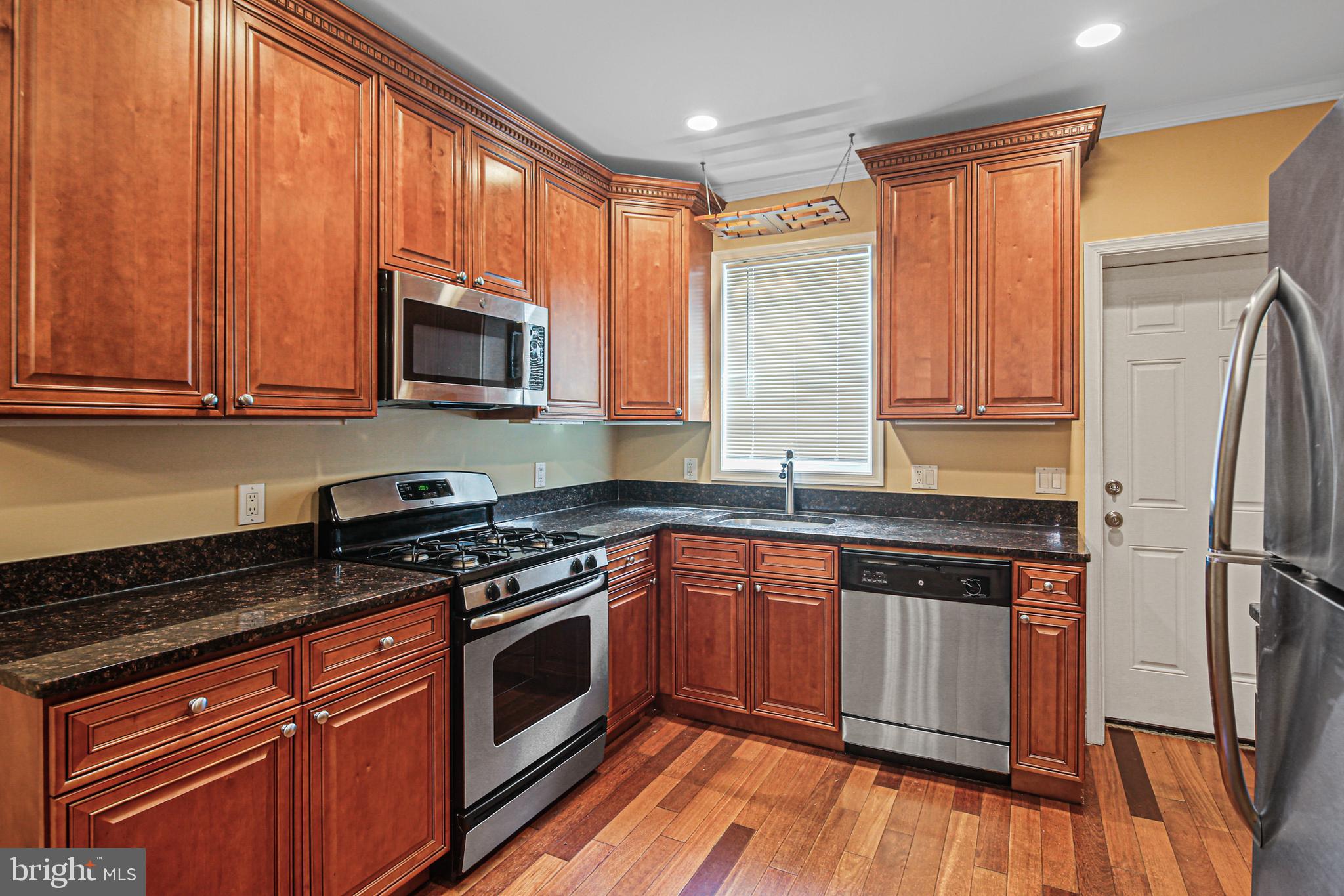 WASHINGTON VILLAGE - Residential