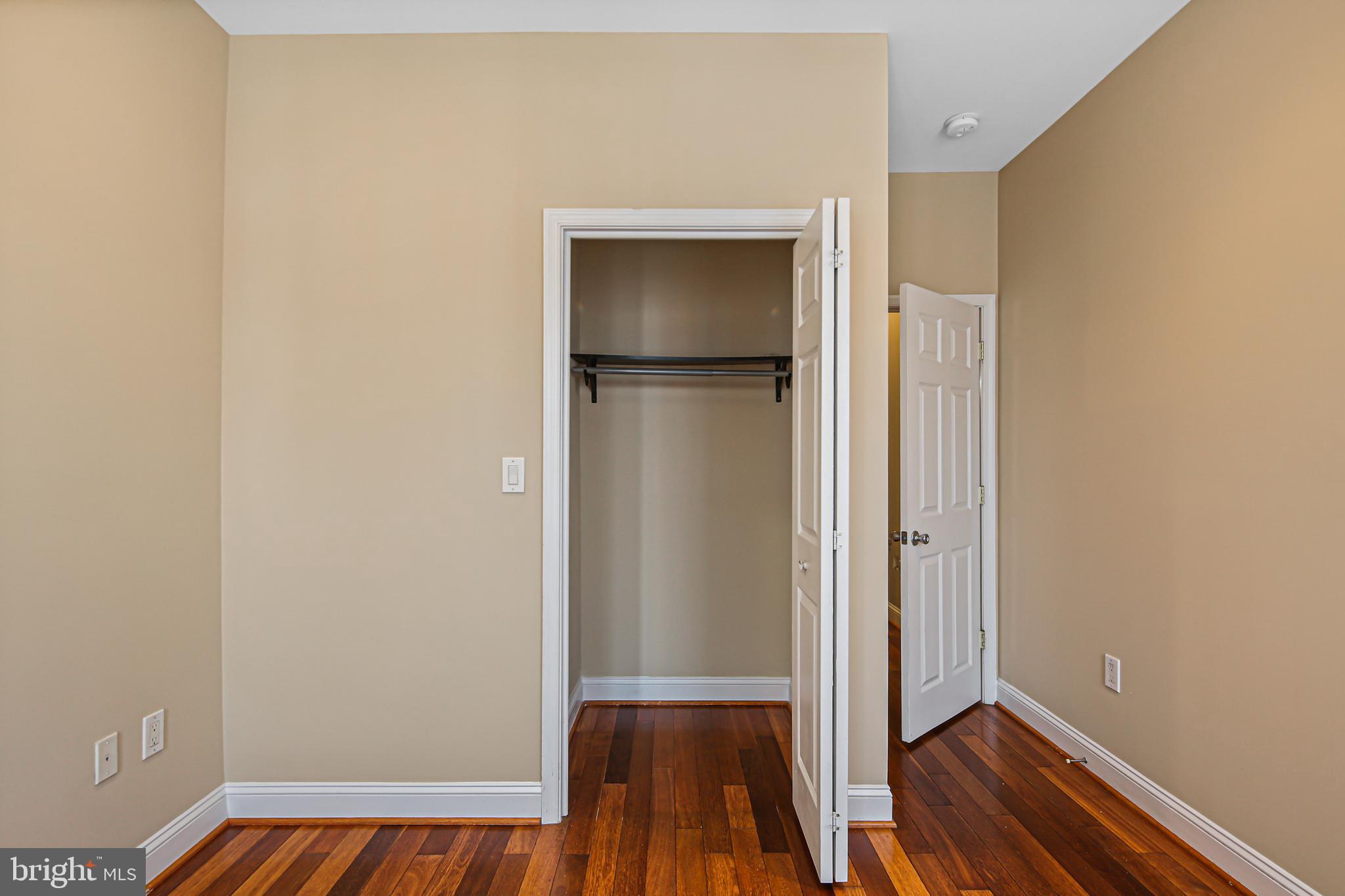 WASHINGTON VILLAGE - Residential