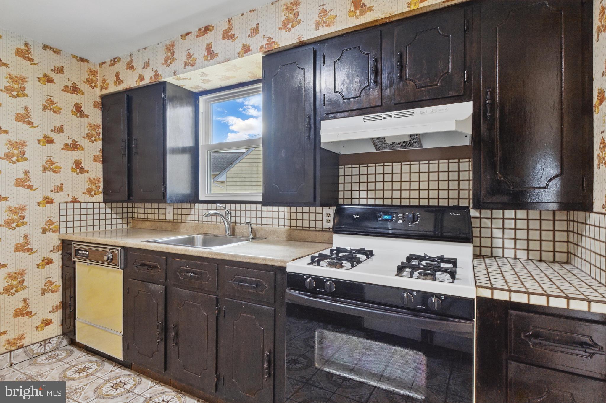 WHEATON WOODS - Residential