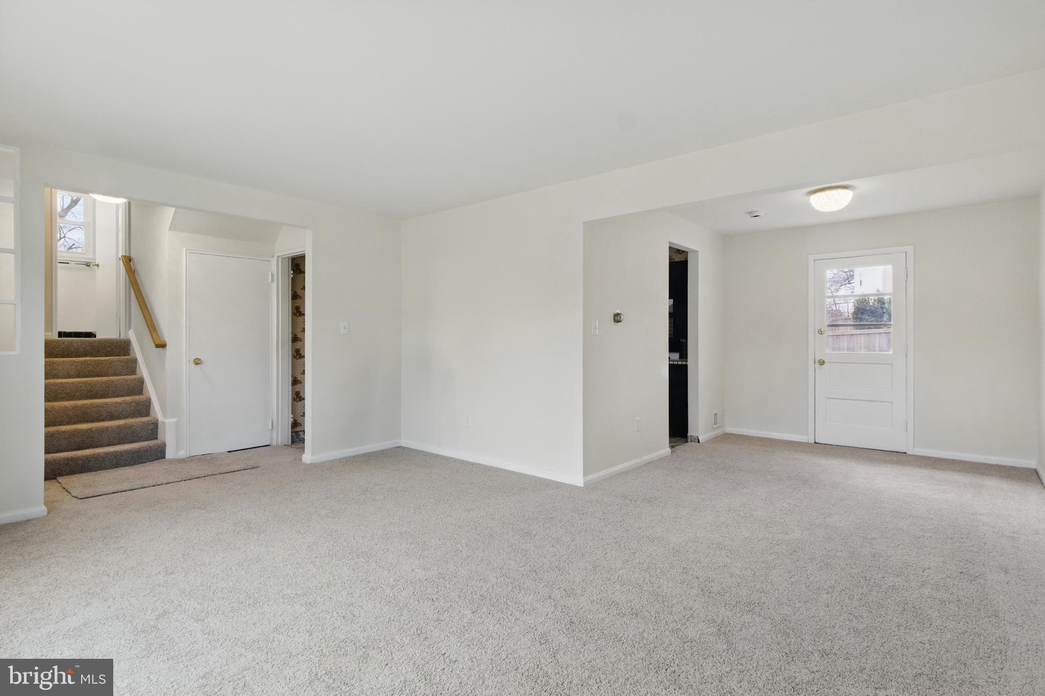 WHEATON WOODS - Residential