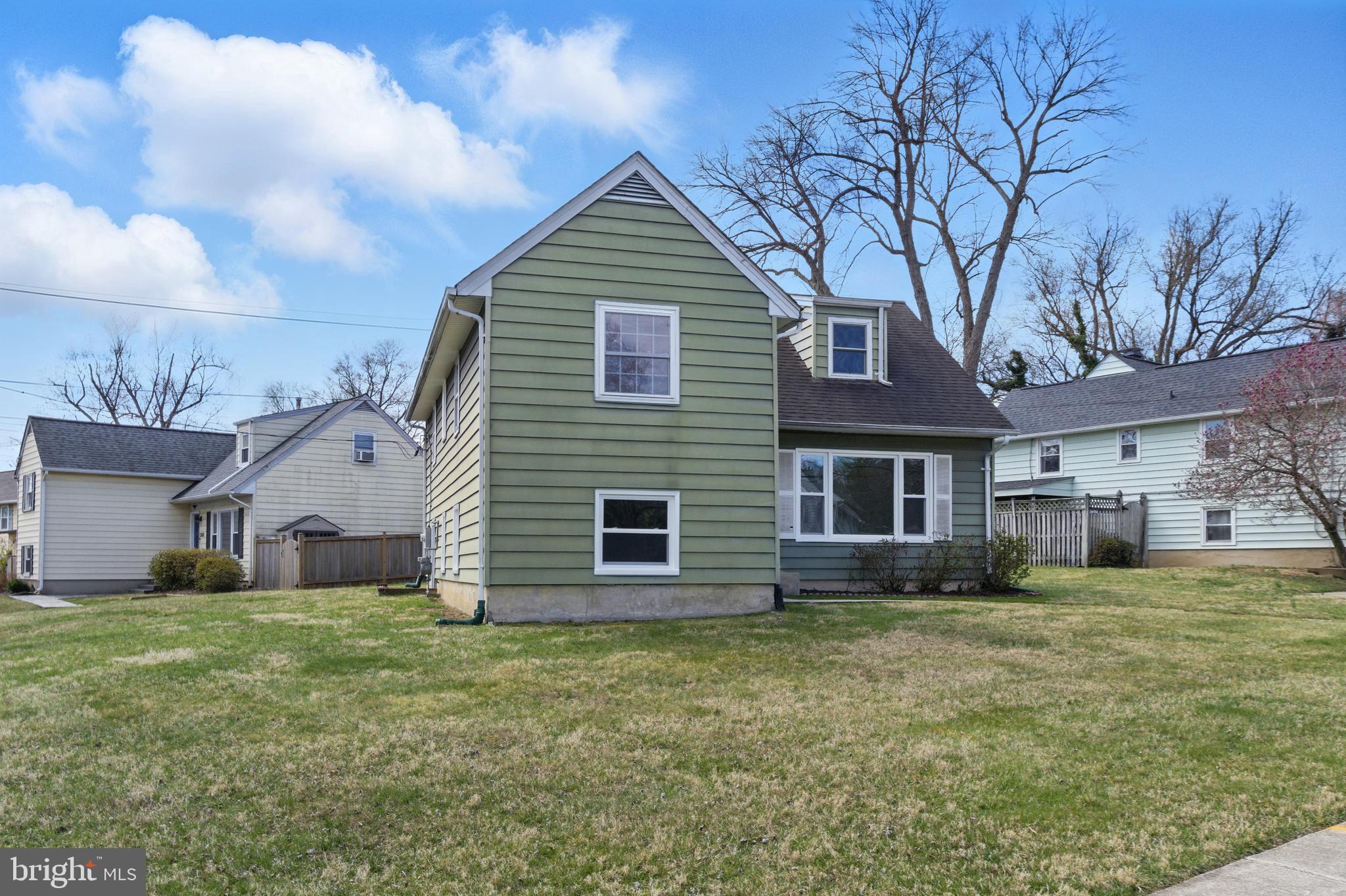 WHEATON WOODS - Residential