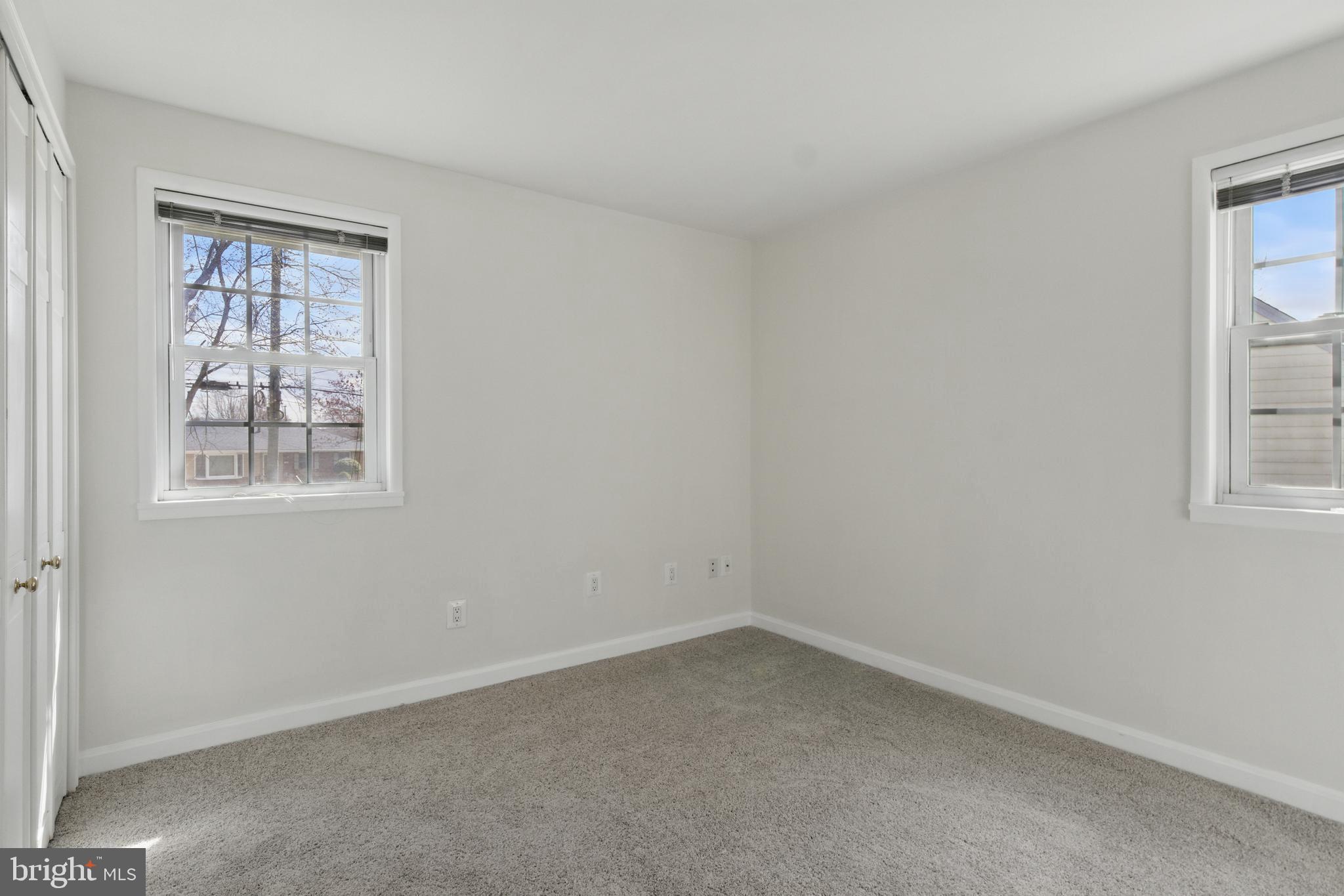 WHEATON WOODS - Residential