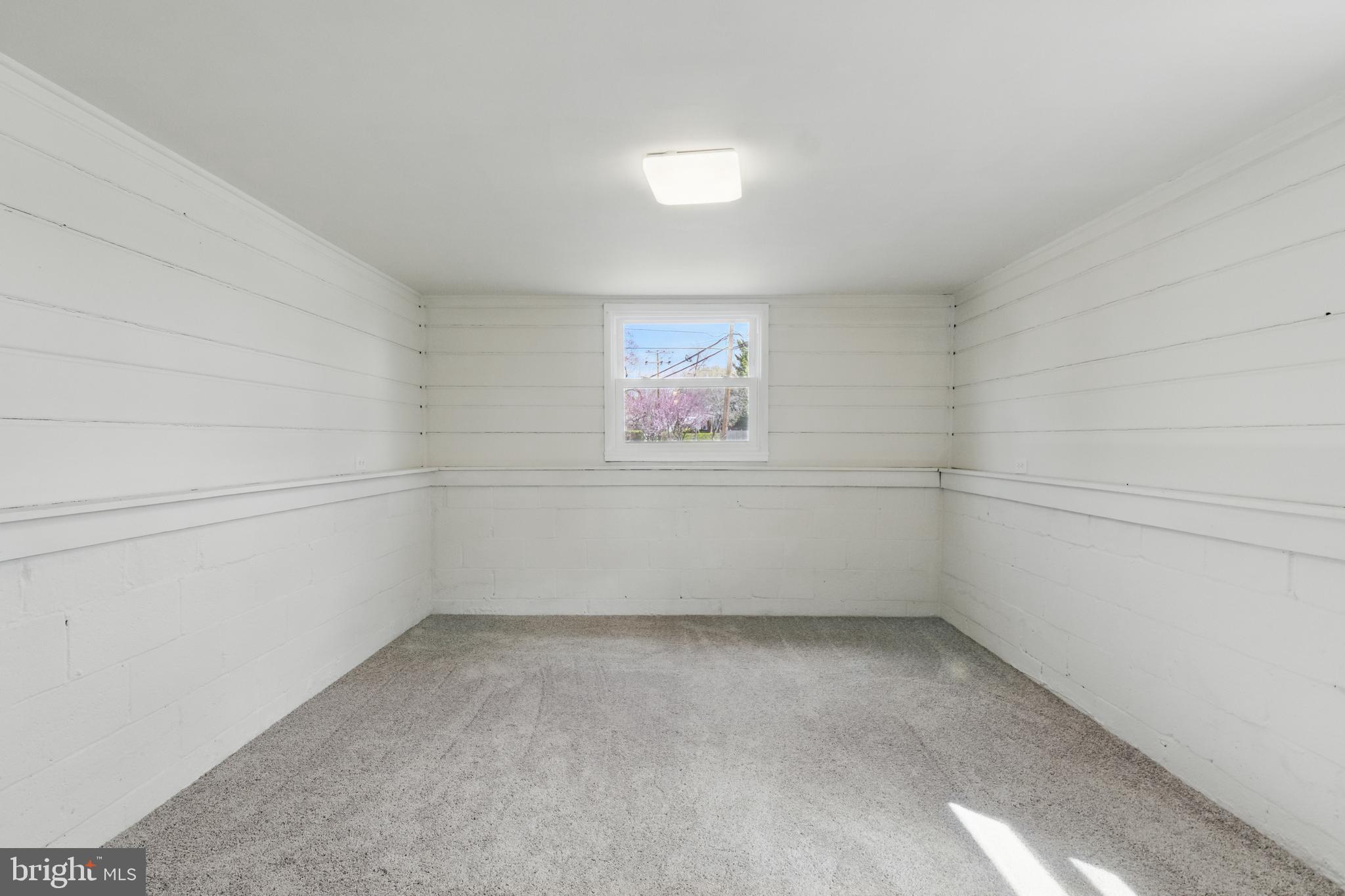 WHEATON WOODS - Residential