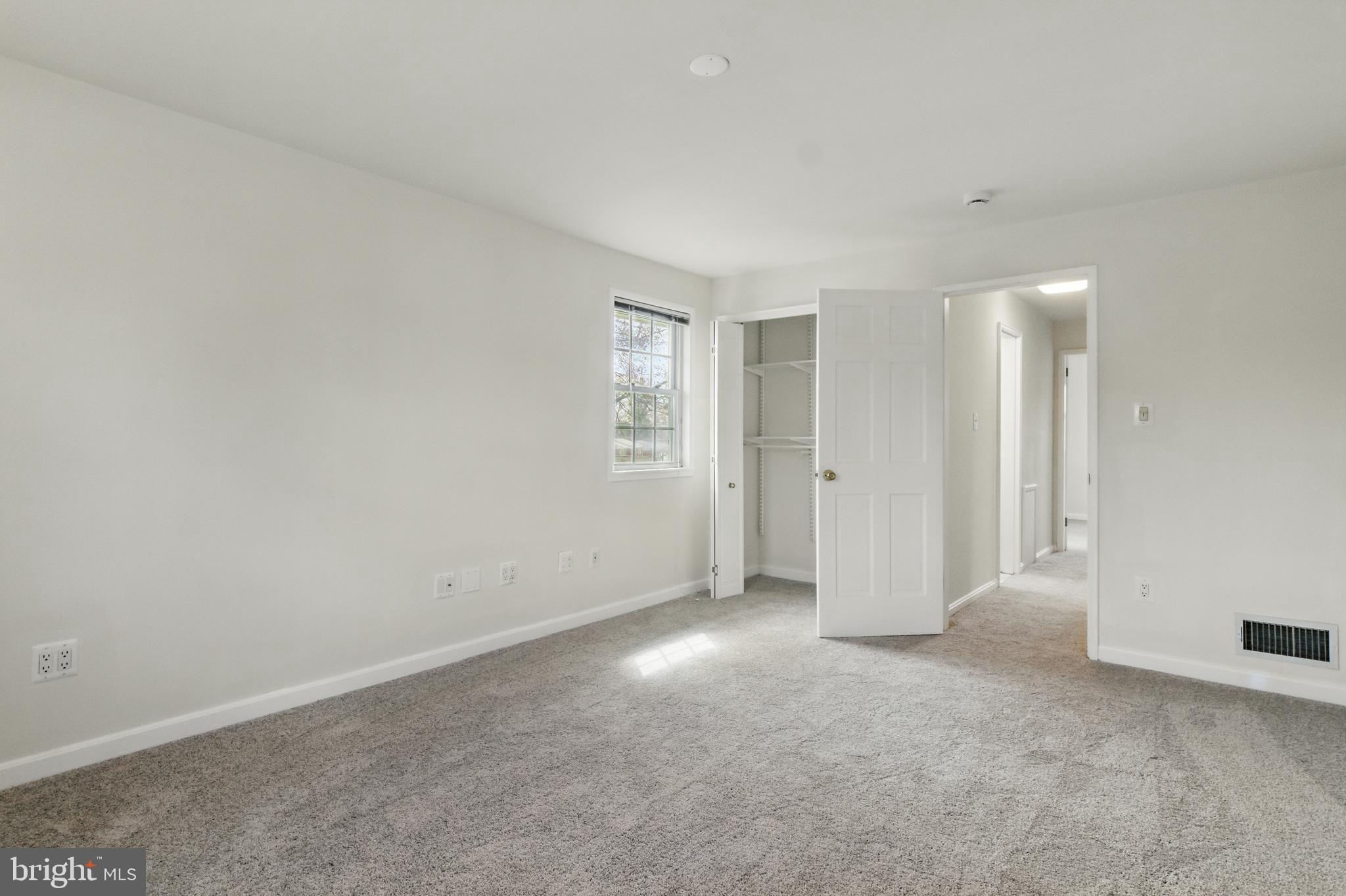 WHEATON WOODS - Residential