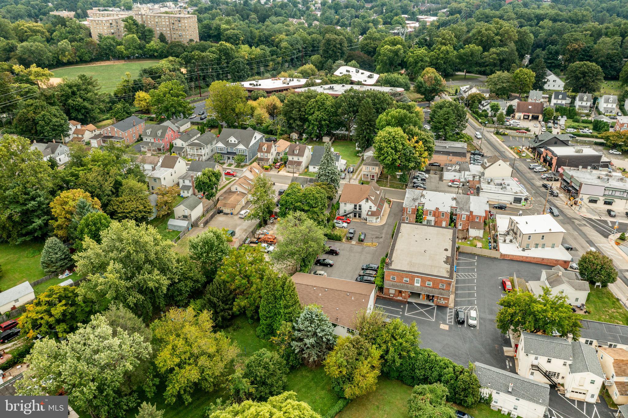 GARRETT HILL - Commercial Sale