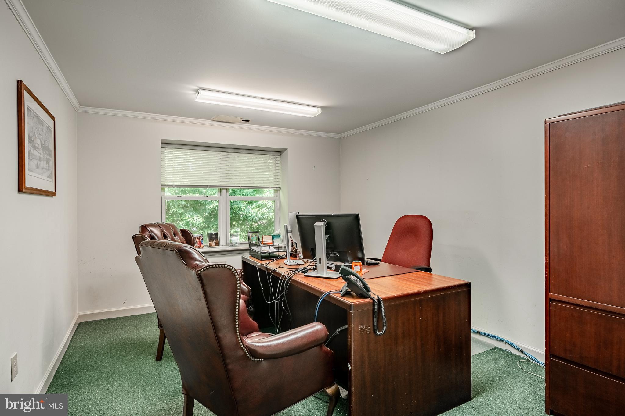 GARRETT HILL - Commercial Sale