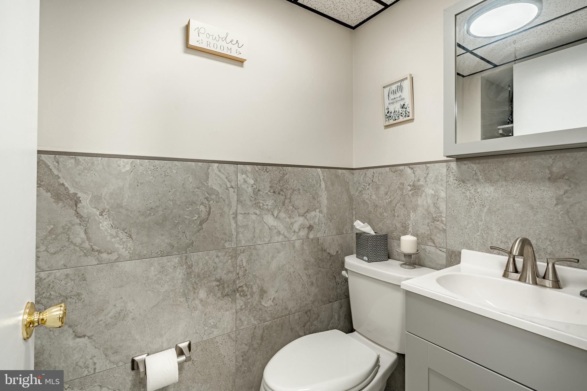 GARRETT HILL - Commercial Sale