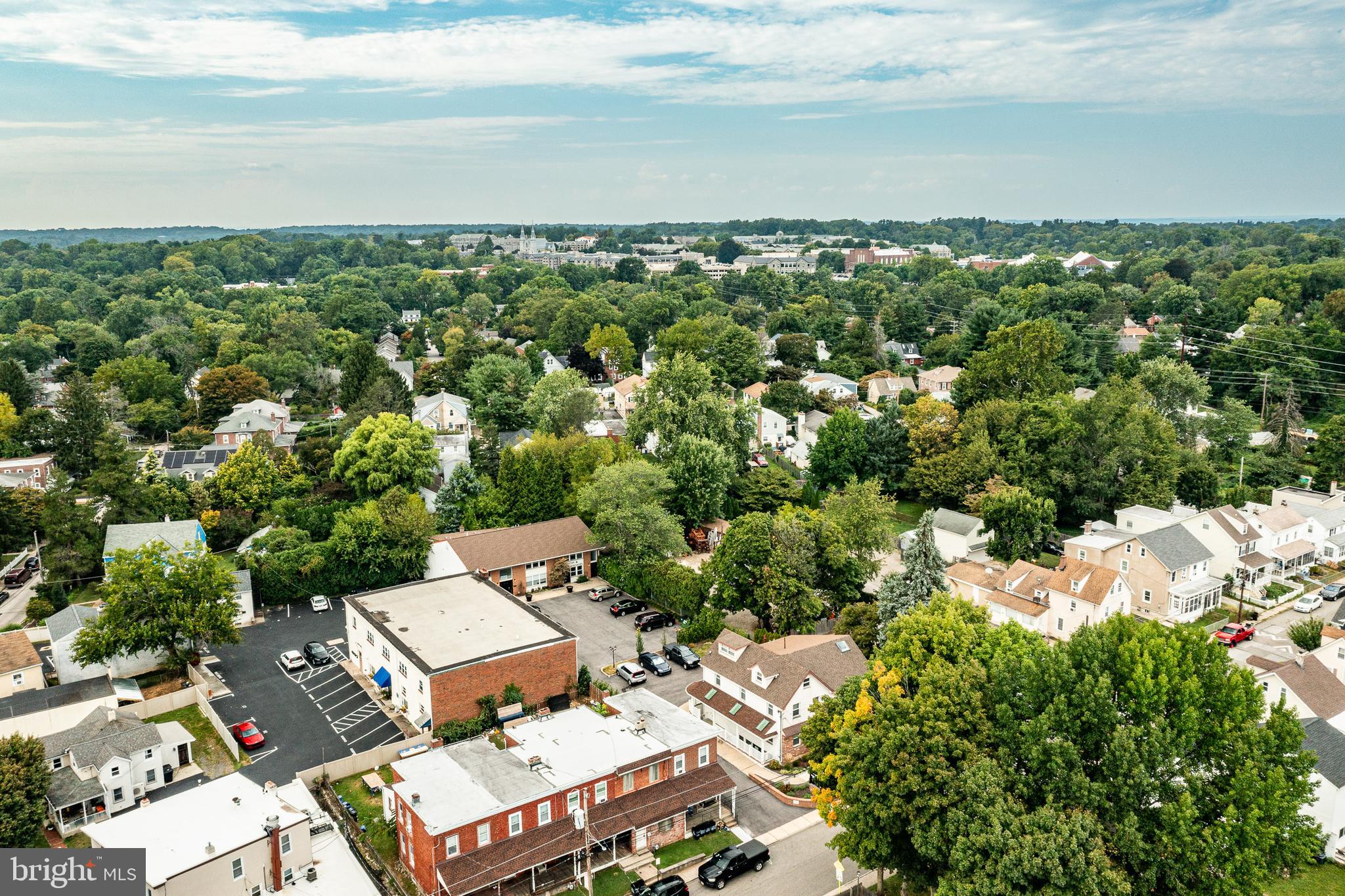 GARRETT HILL - Commercial Sale