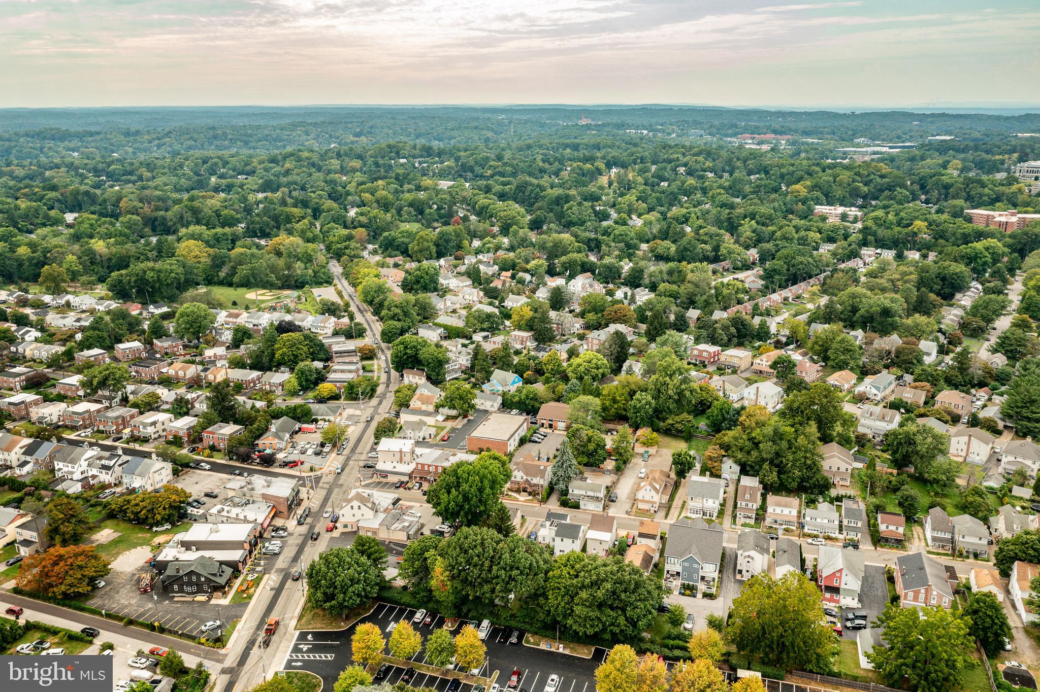 GARRETT HILL - Commercial Sale