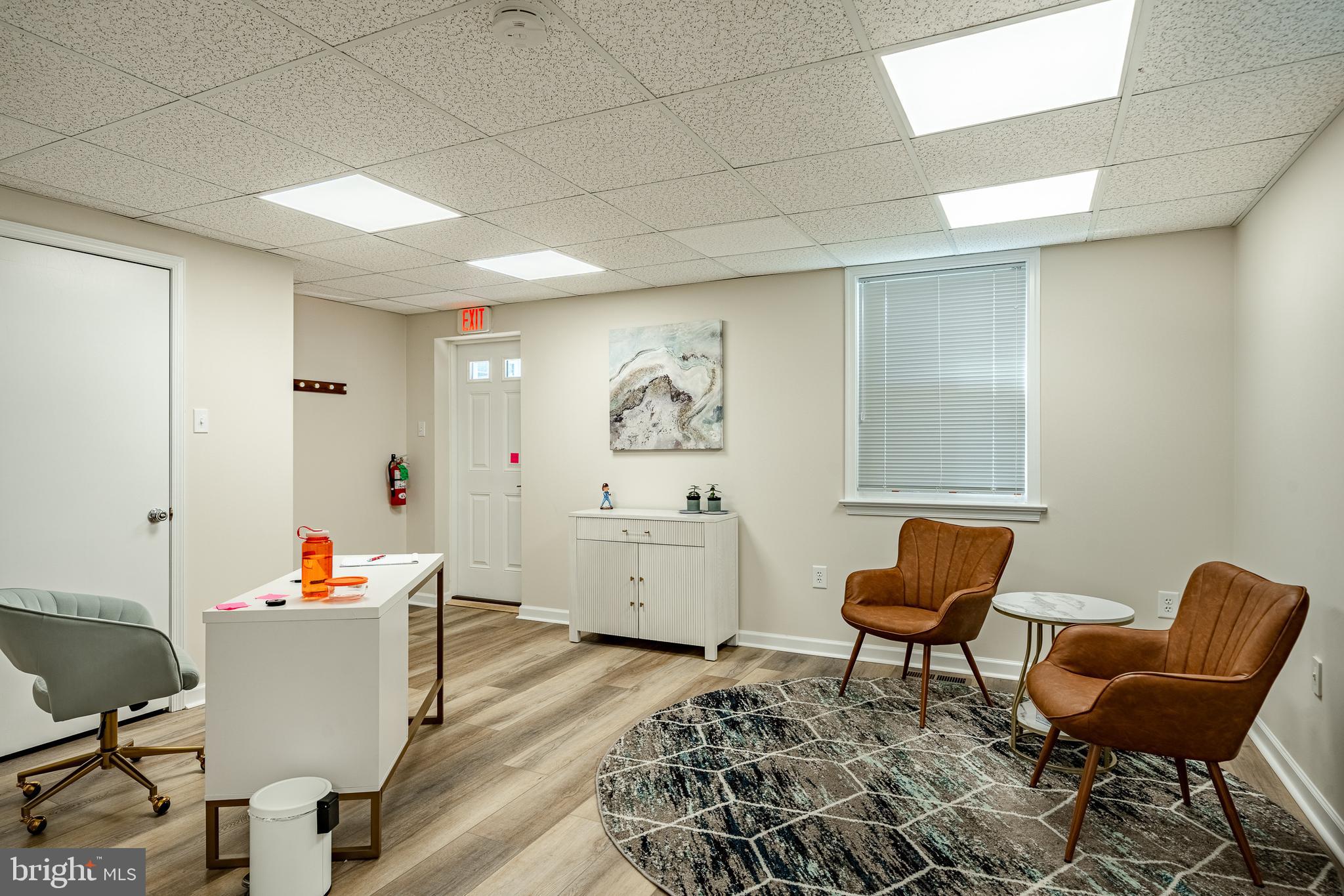 GARRETT HILL - Commercial Sale