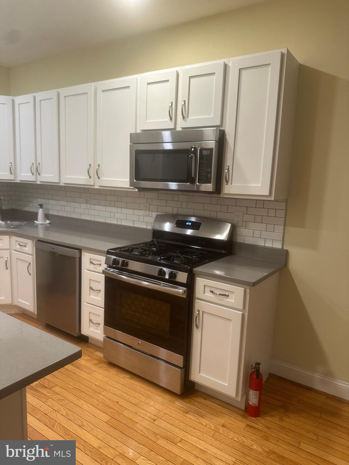 LONGWOOD VILLAGE - Residential Lease