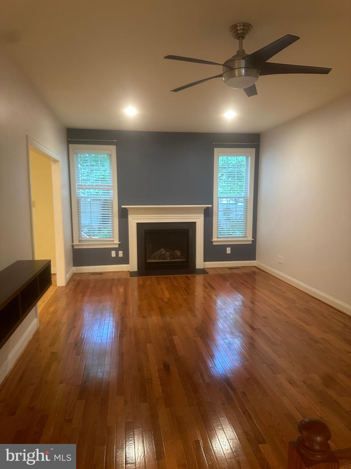 LONGWOOD VILLAGE - Residential Lease