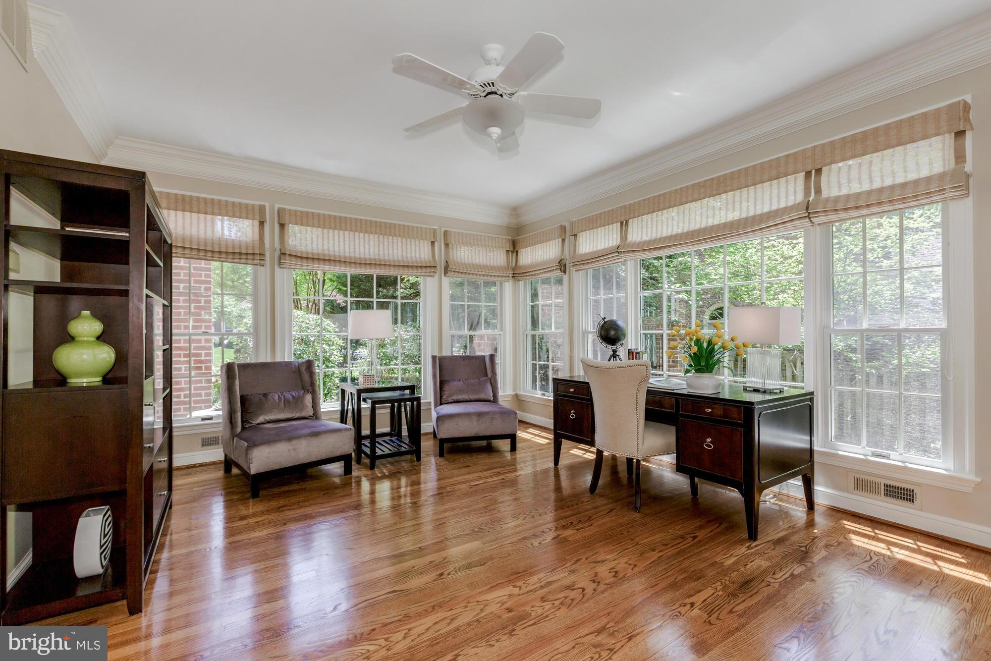 CHELSEA - Residential