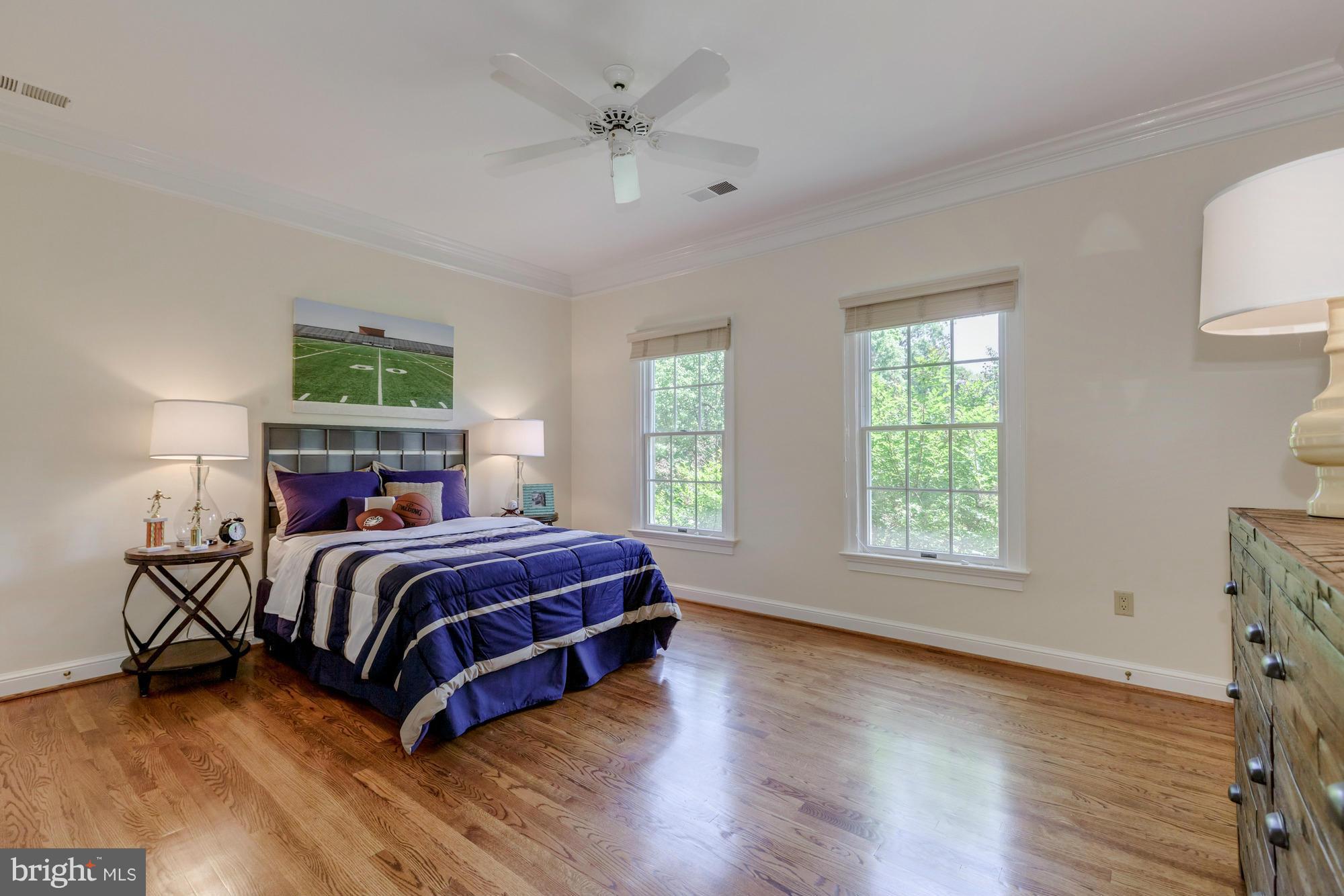 CHELSEA - Residential