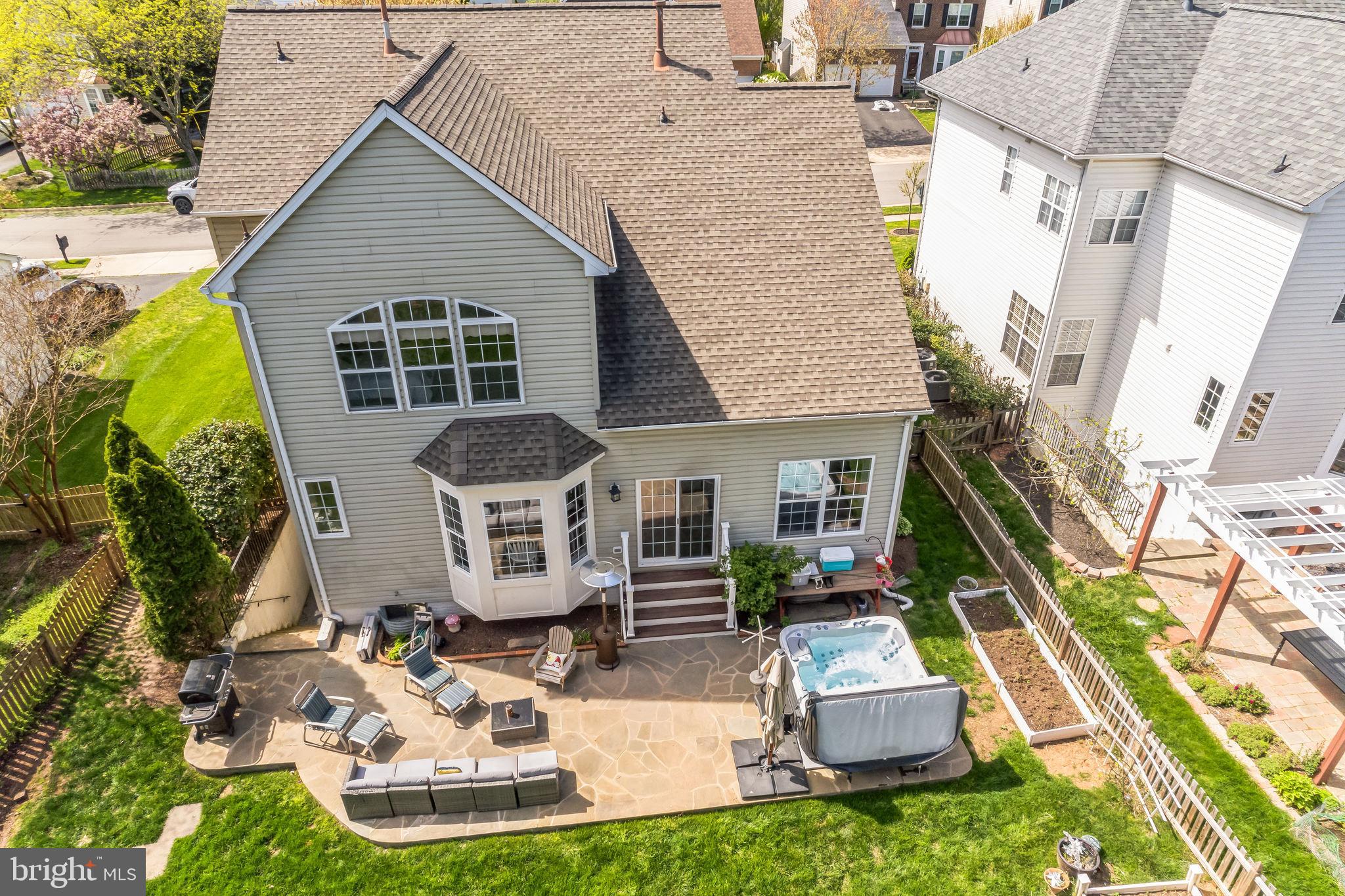 LAKES AT RED ROCK - Residential