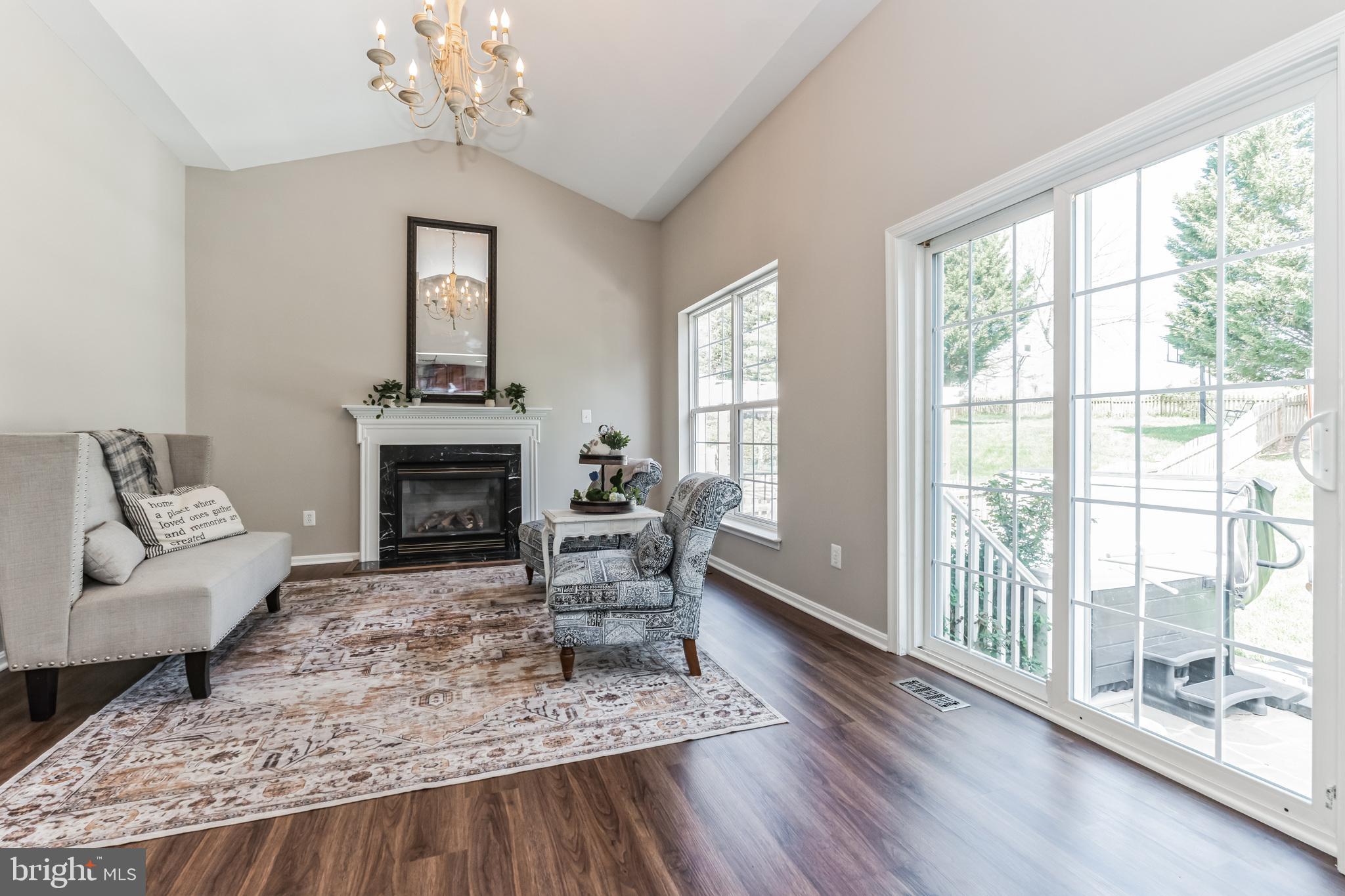 LAKES AT RED ROCK - Residential