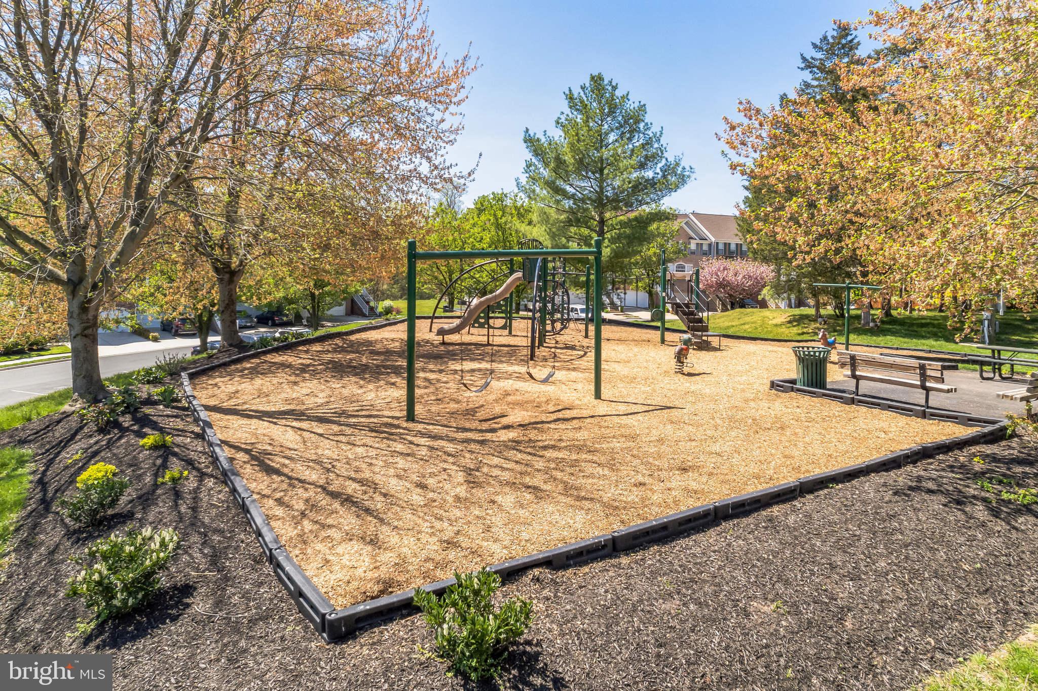 LAKES AT RED ROCK - Residential