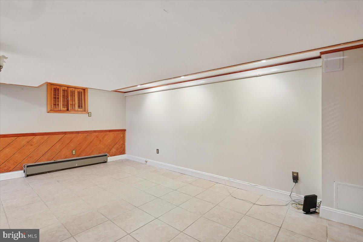 ROCKCREST - Residential