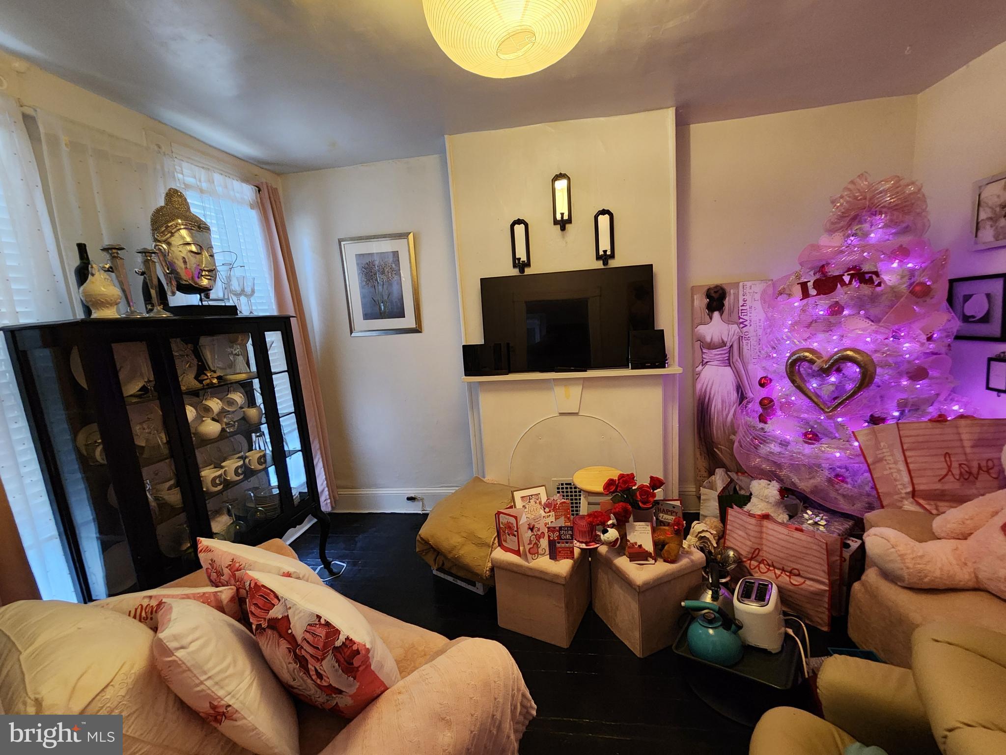 SANDTOWN-WINCHESTER - Residential