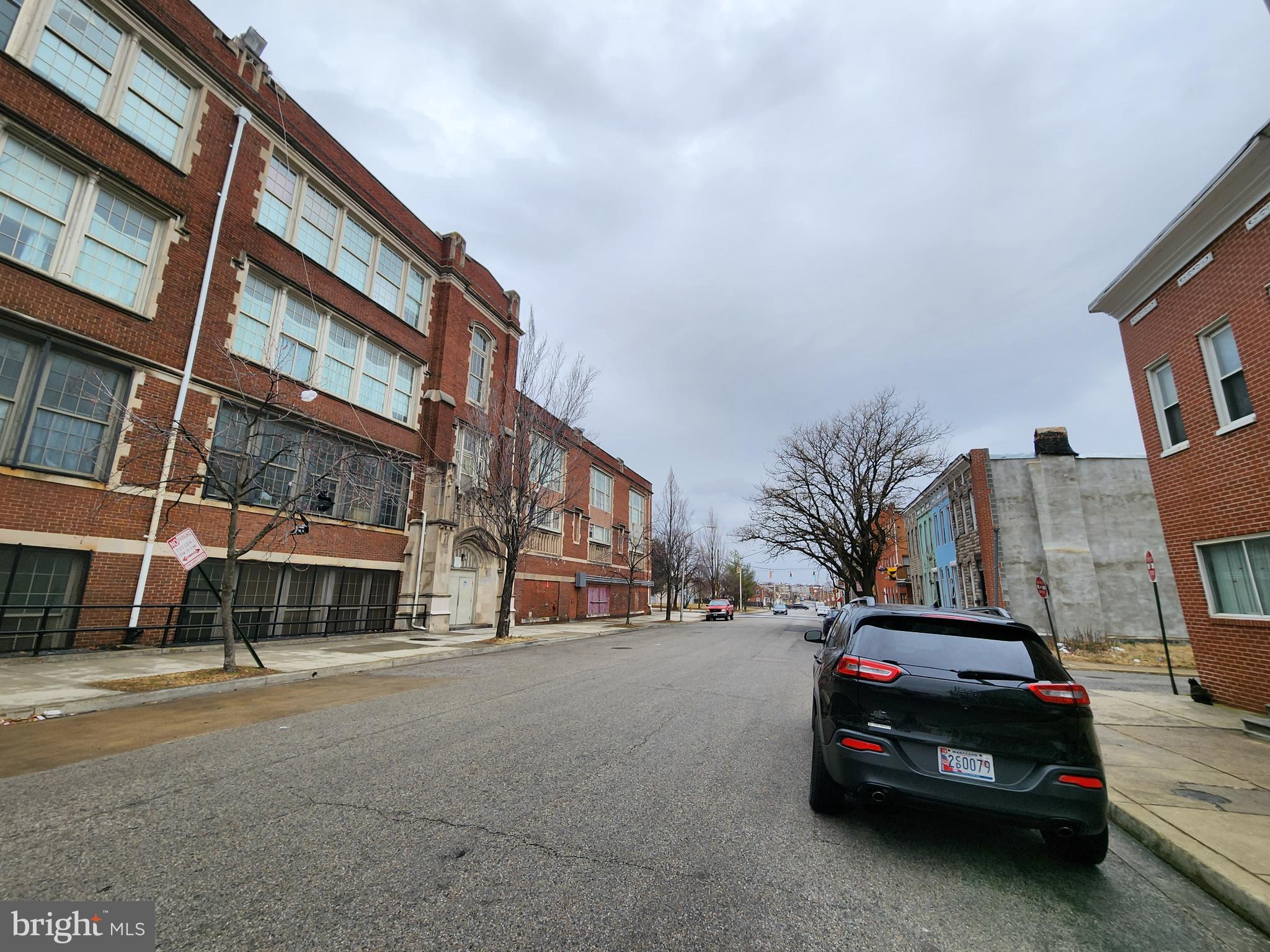 SANDTOWN-WINCHESTER - Residential