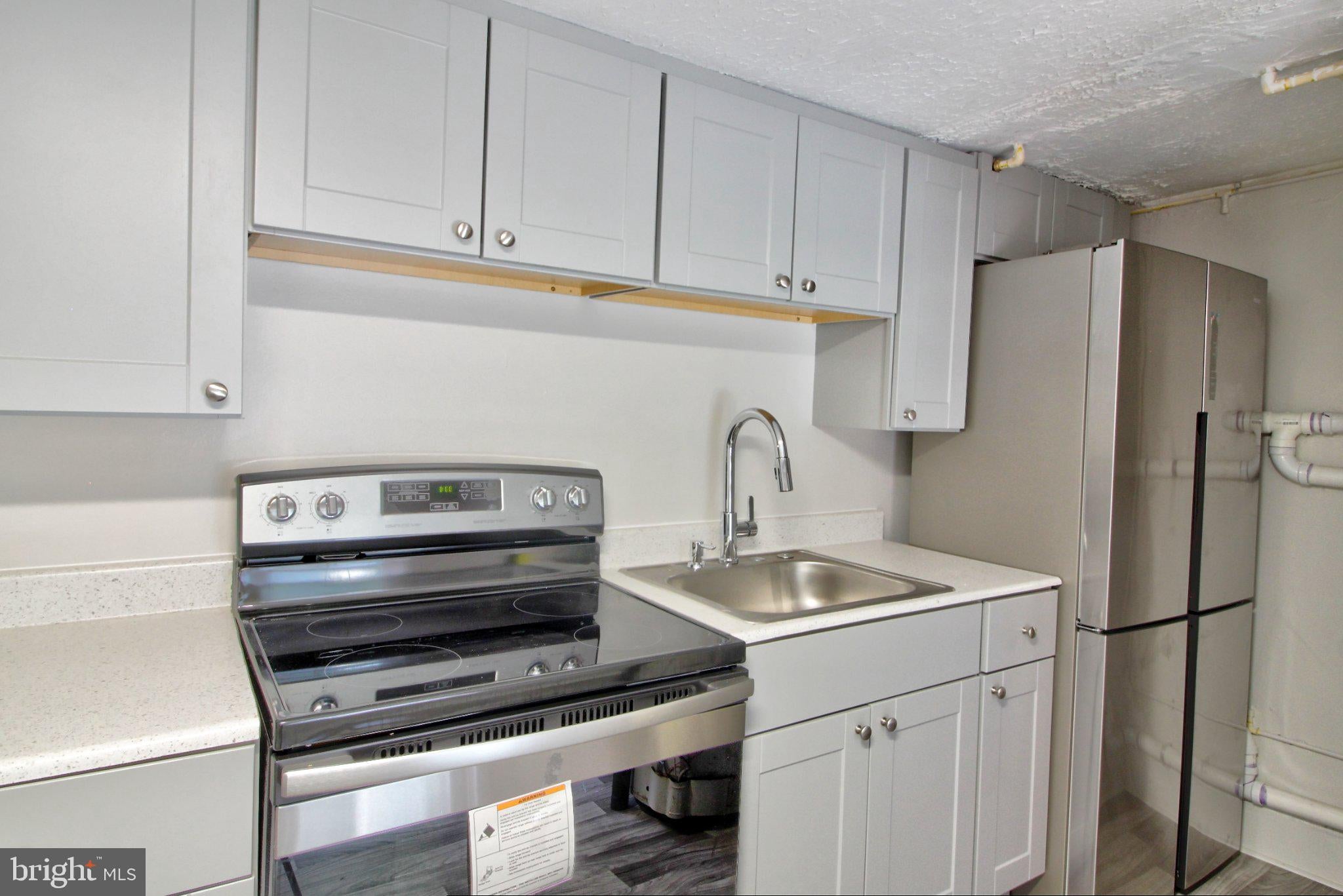 100 E 5TH STREET