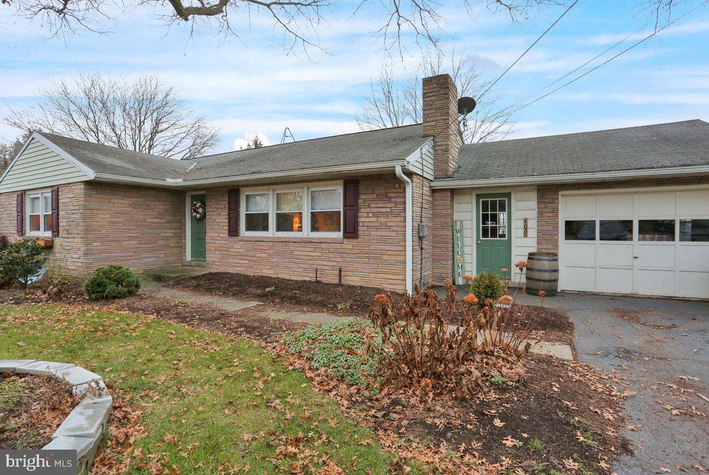 Photo of 405 Fairview Street, Terre Hill, PA 17581 (MLS # PALA2044546)