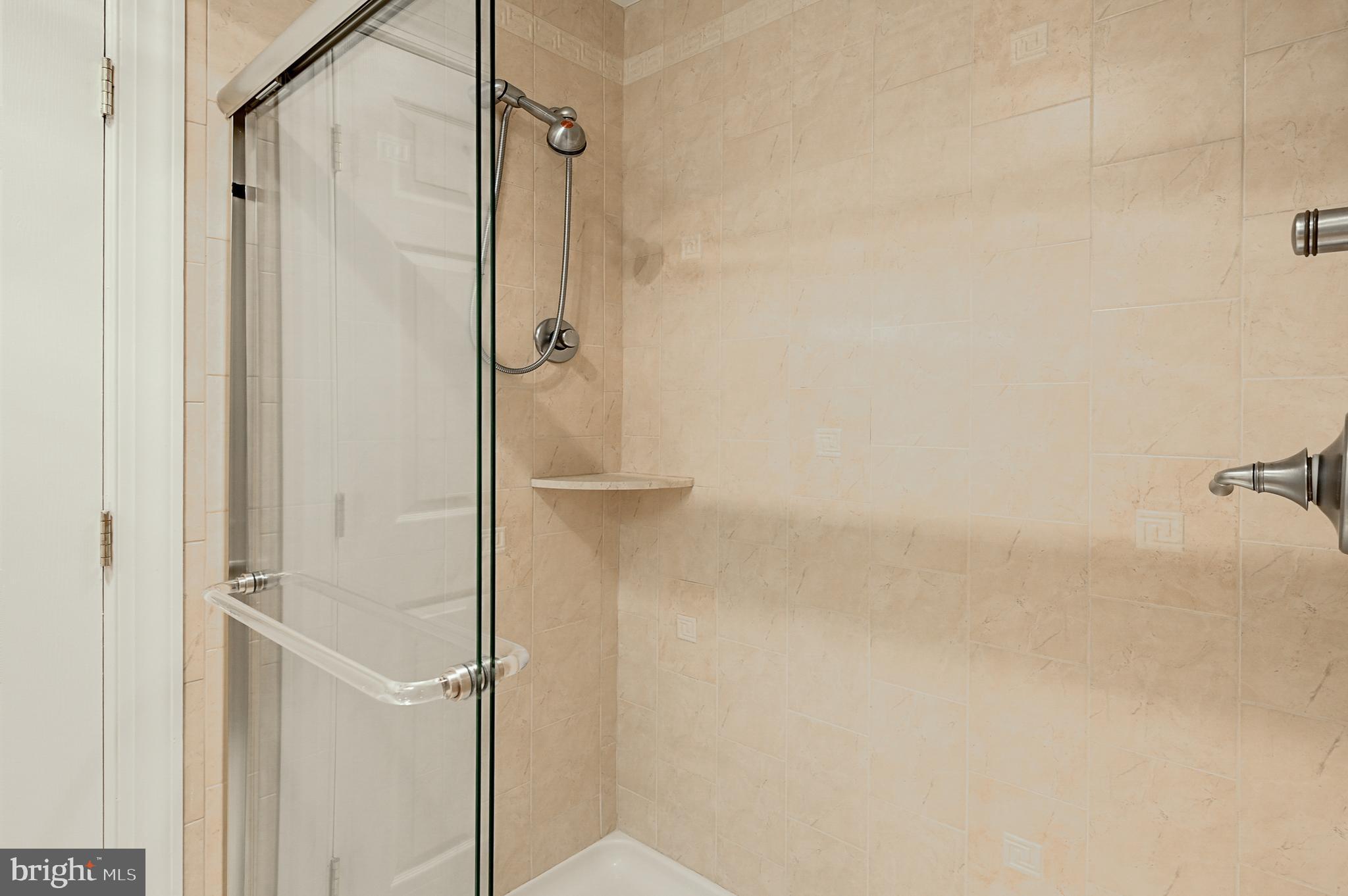 BLUE WATER - Residential