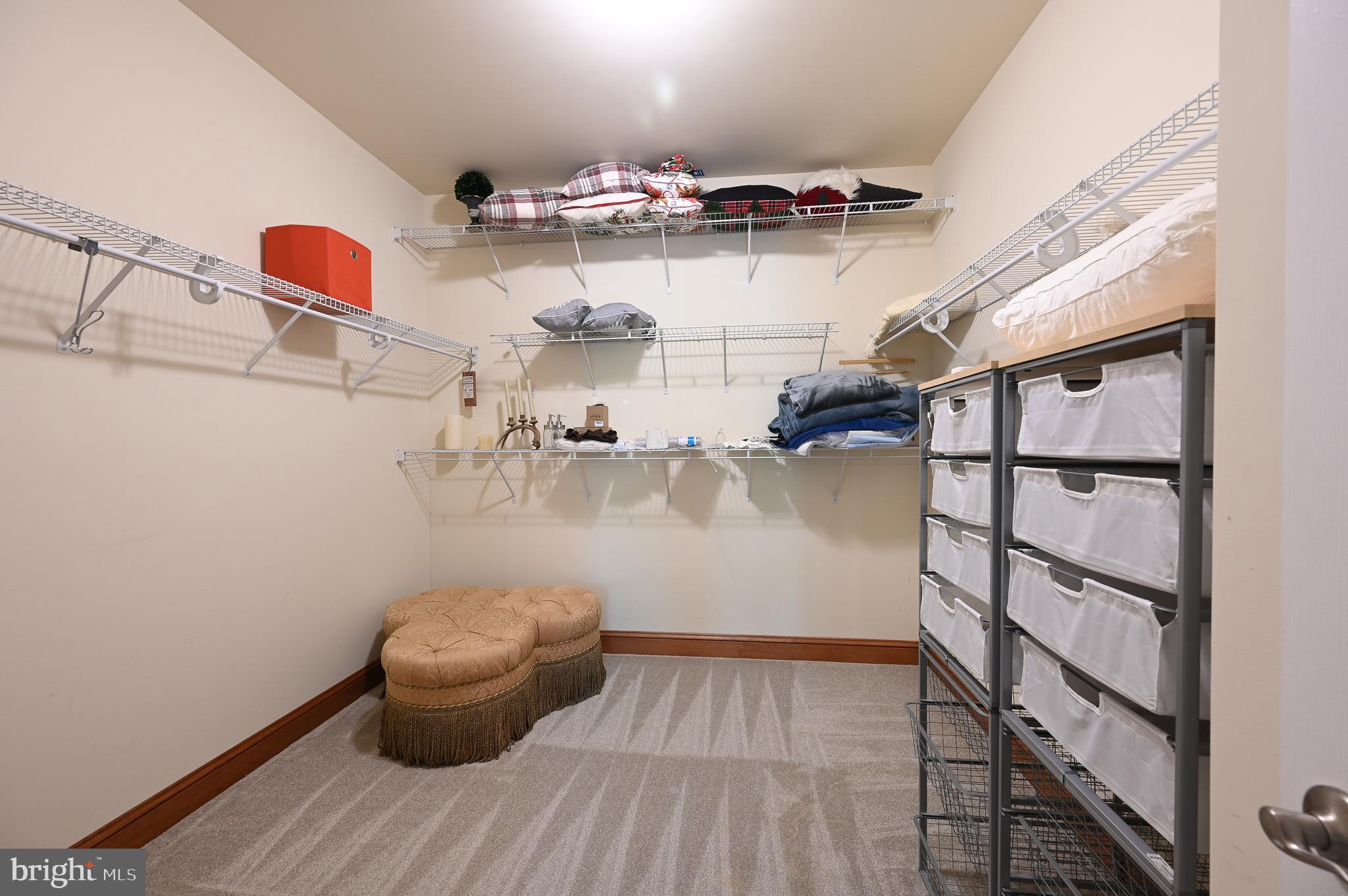 BLUE WATER - Residential