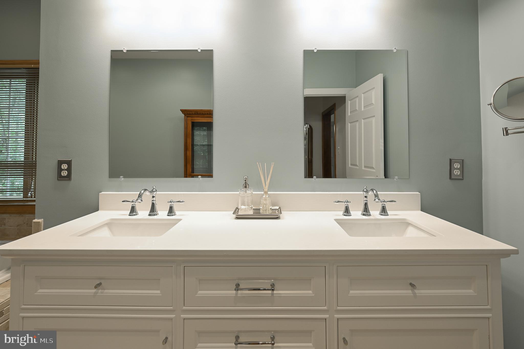 BLUE WATER - Residential