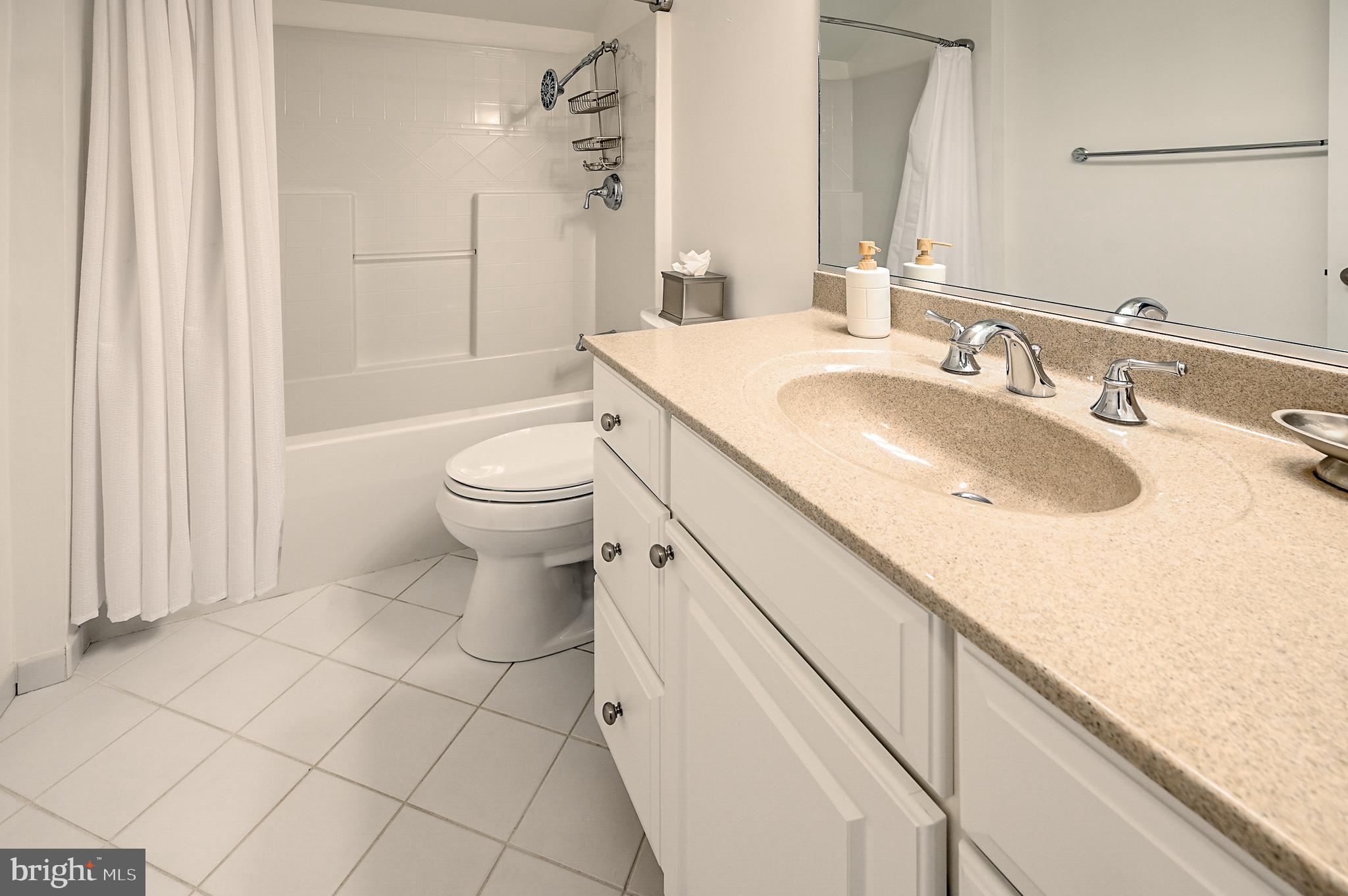 BLUE WATER - Residential