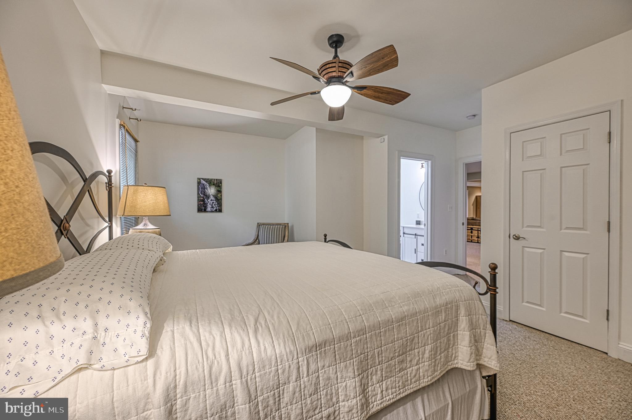 BLUE WATER - Residential