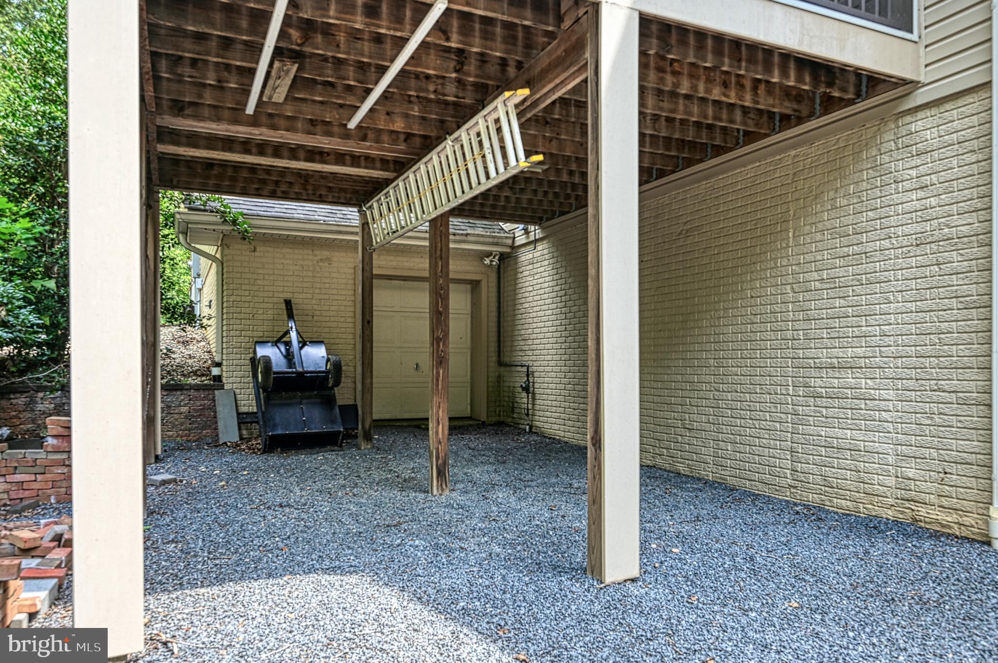 BLUE WATER - Residential