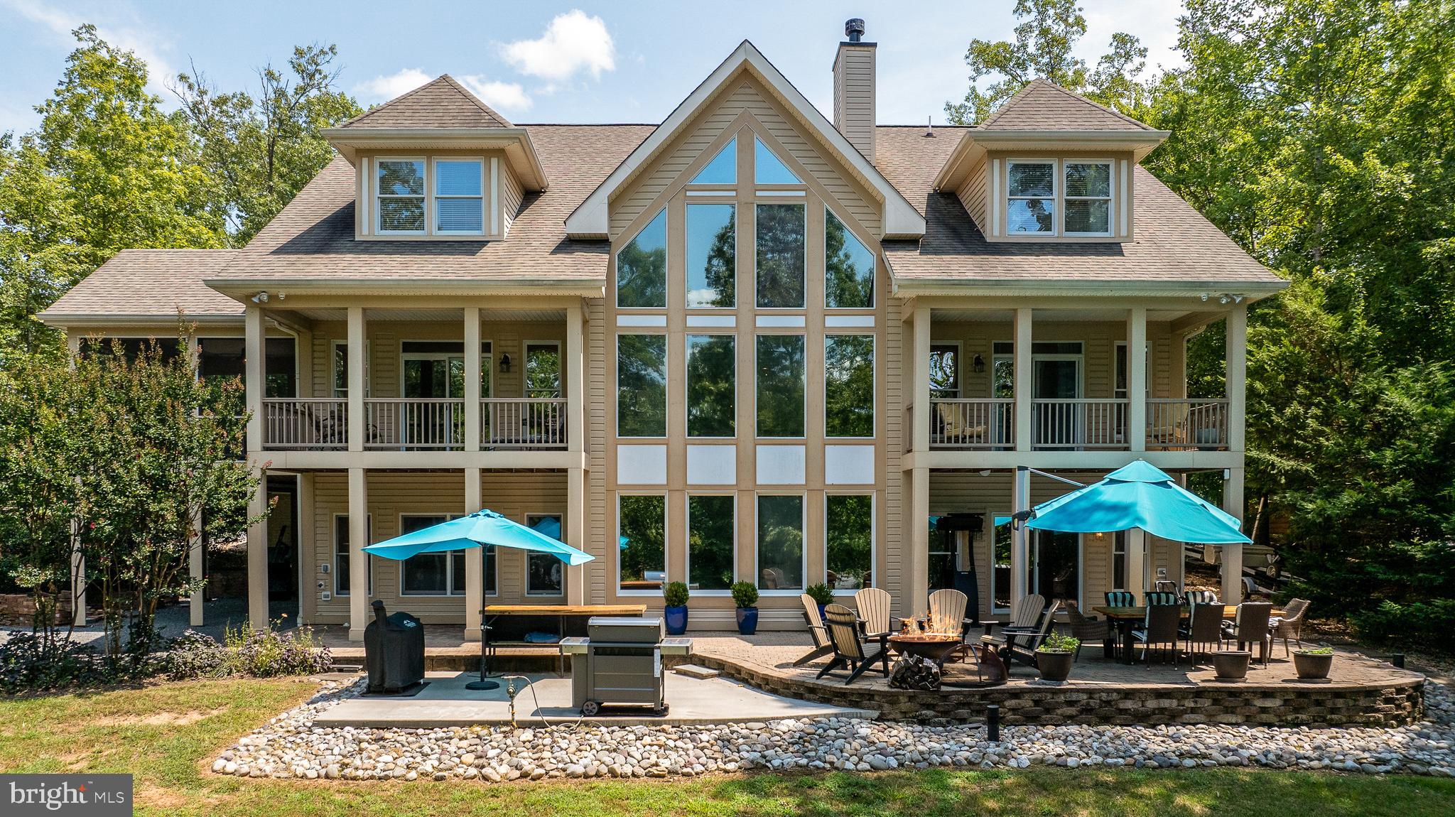 BLUE WATER - Residential