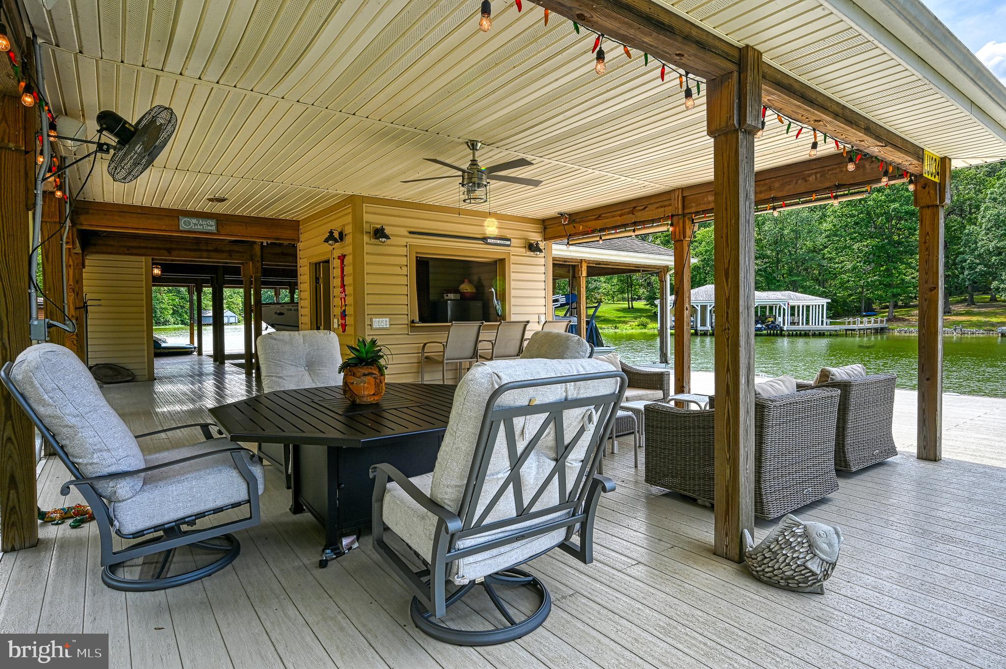 BLUE WATER - Residential