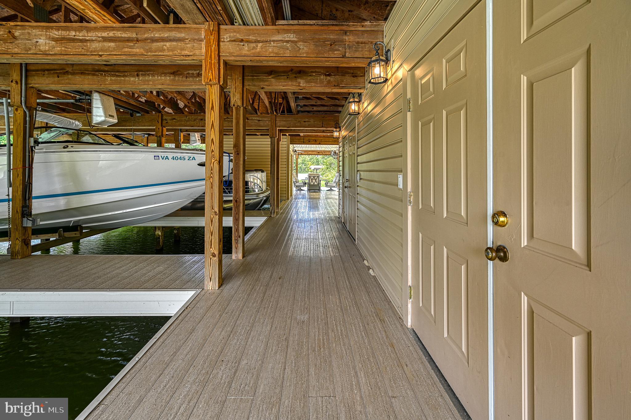 BLUE WATER - Residential