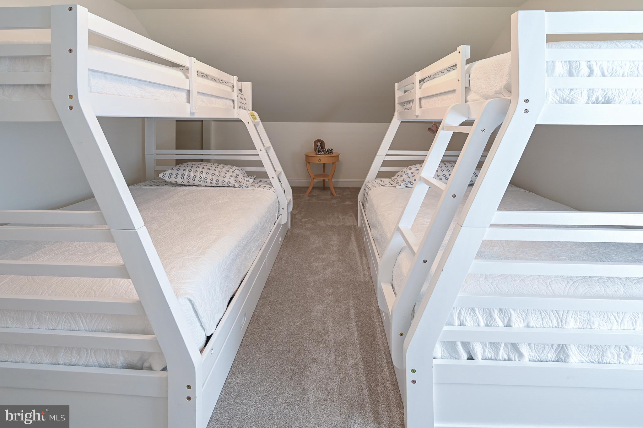 BLUE WATER - Residential