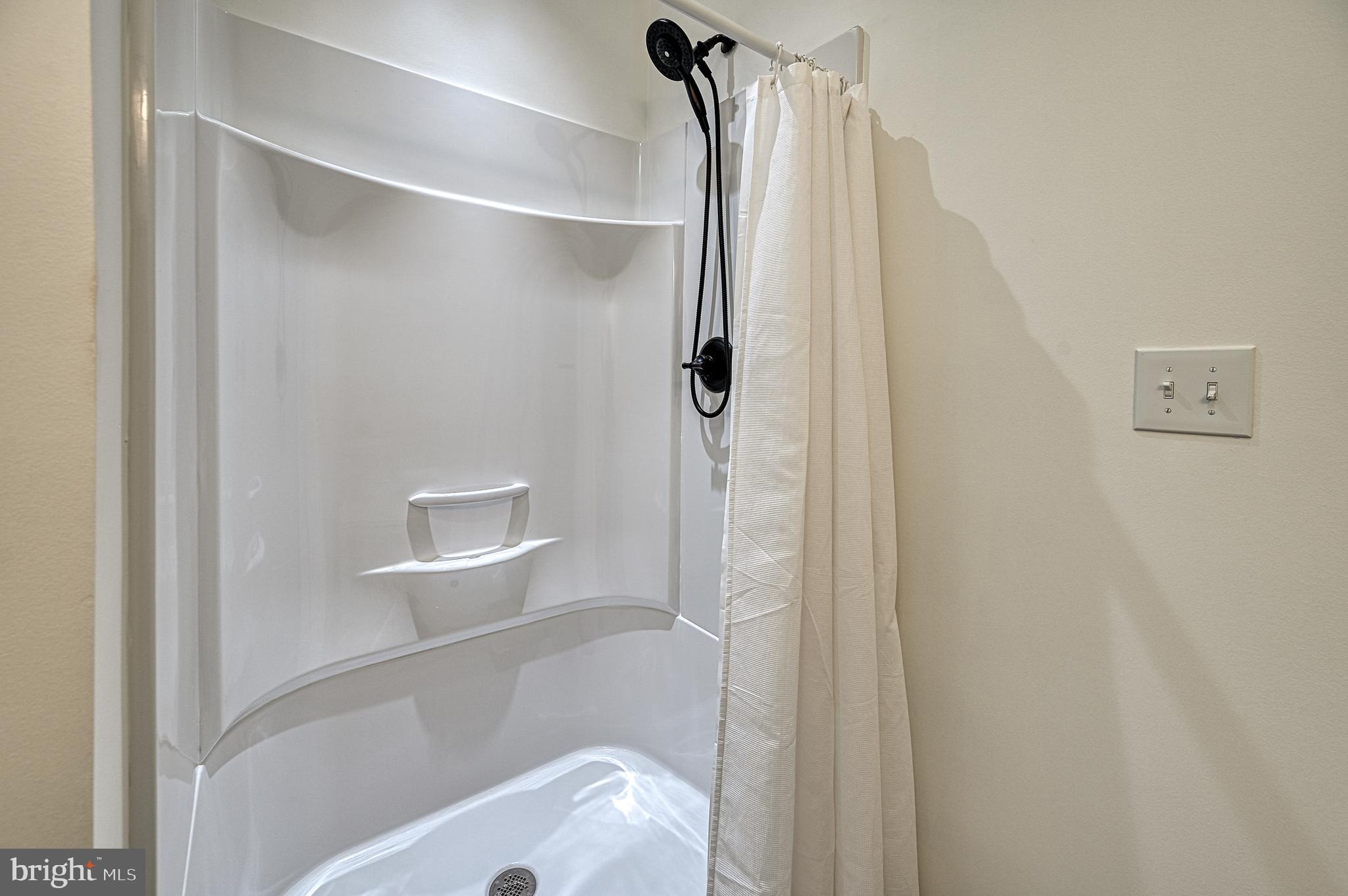 BLUE WATER - Residential