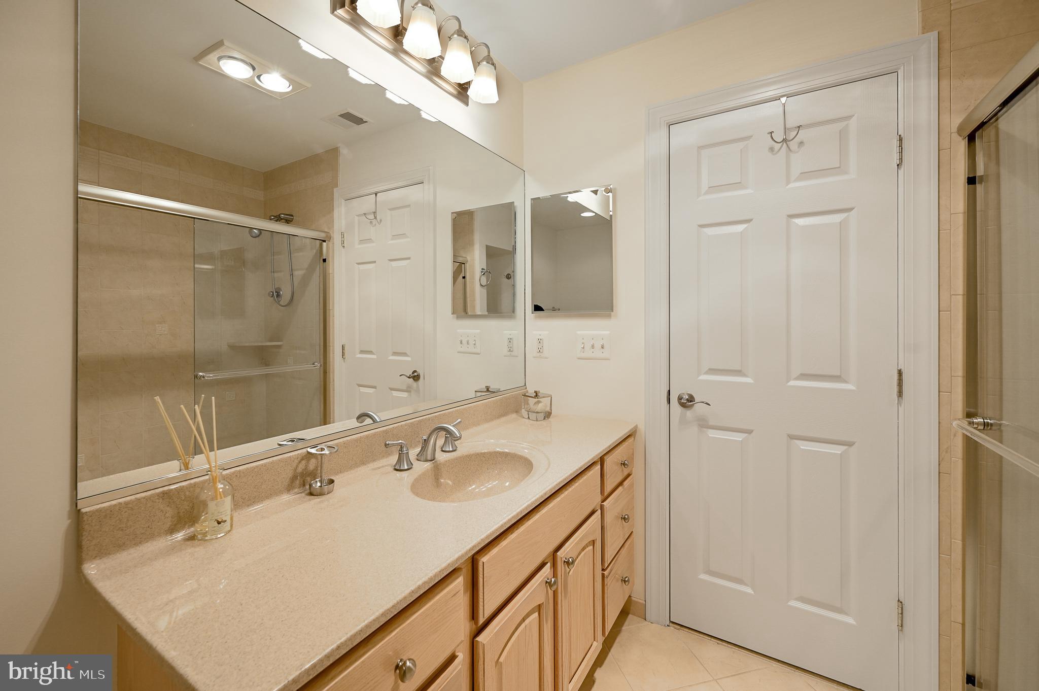 BLUE WATER - Residential