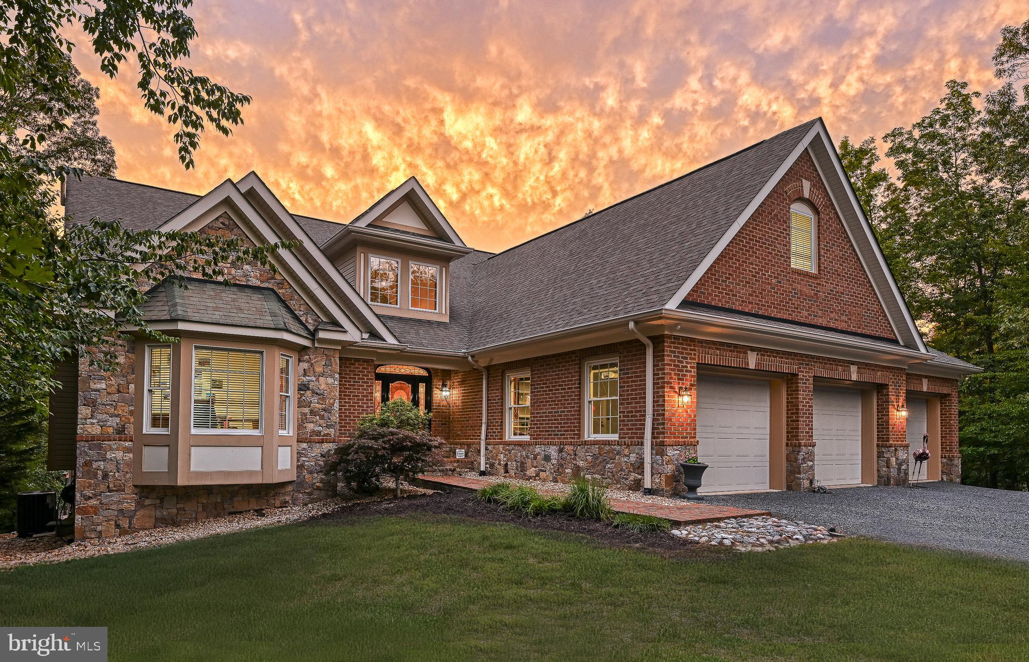 BLUE WATER - Residential