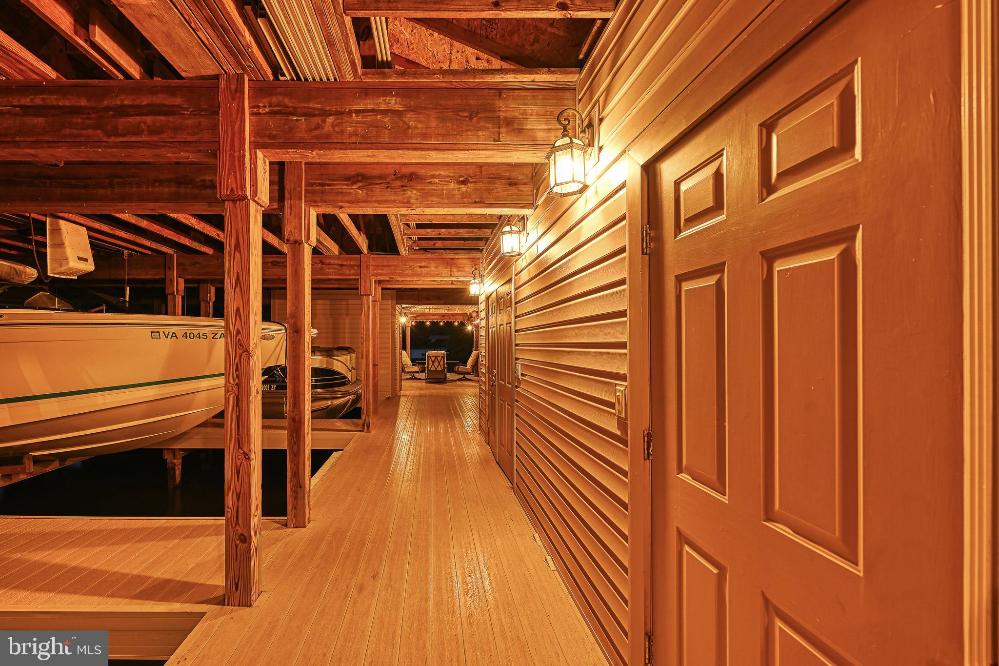 BLUE WATER - Residential